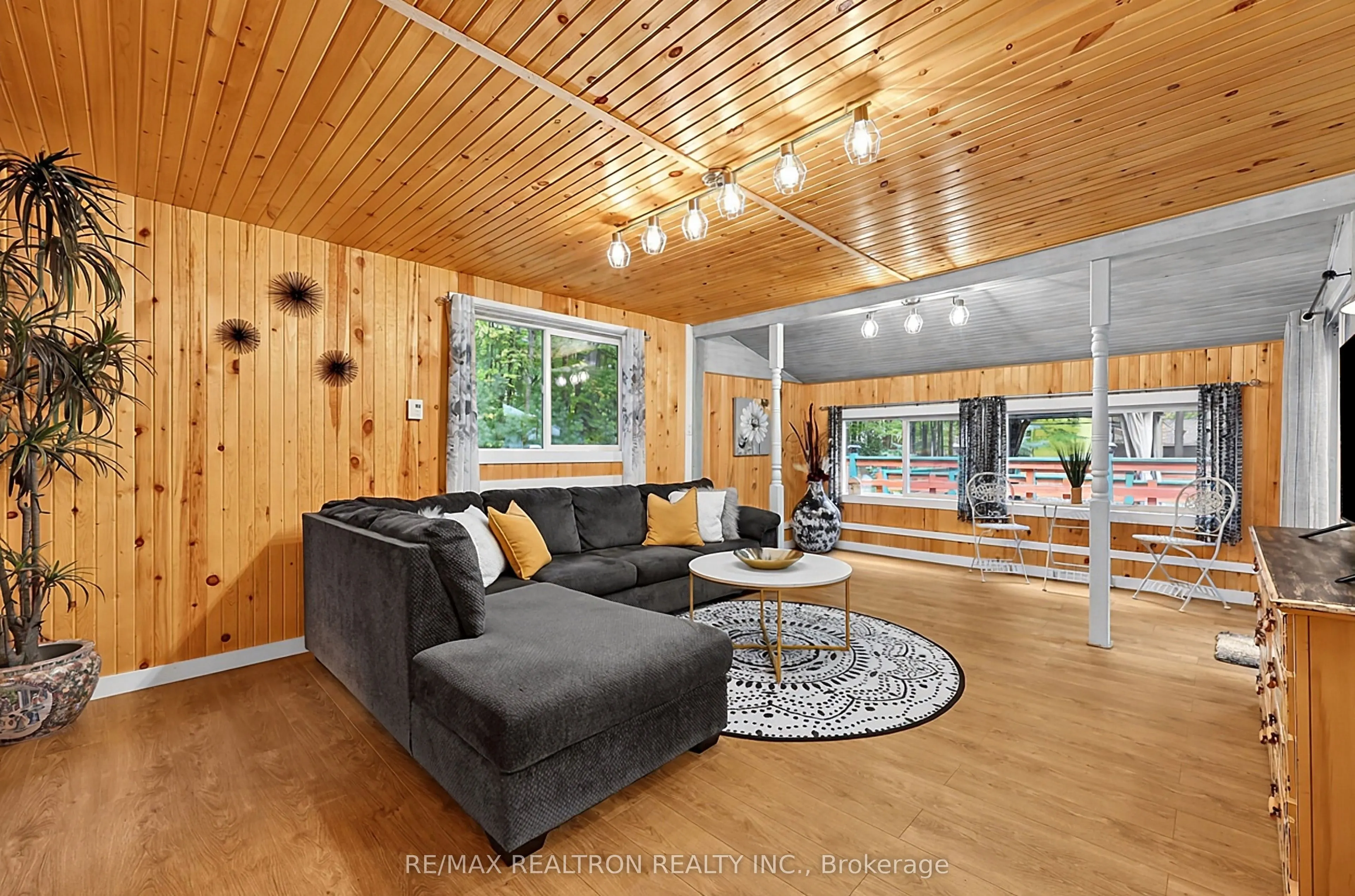 49 WOLFE Trail