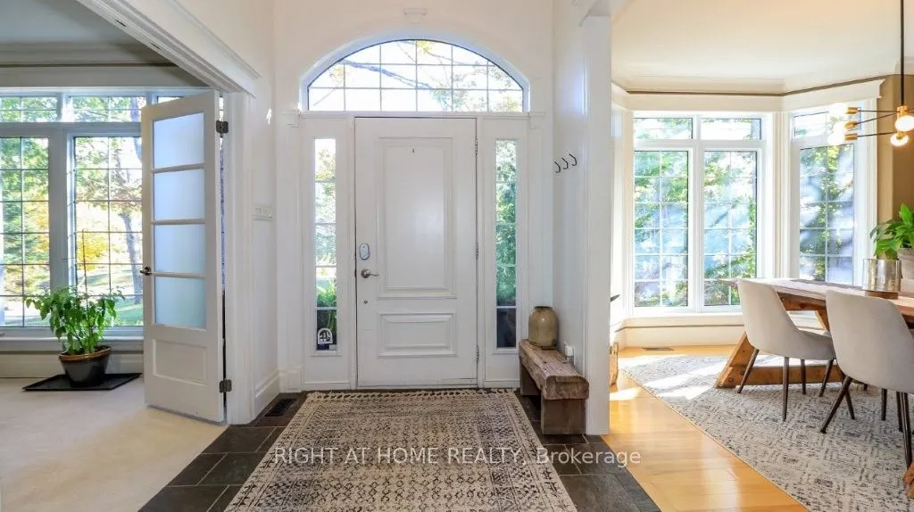 44 HIGHLAND Drive