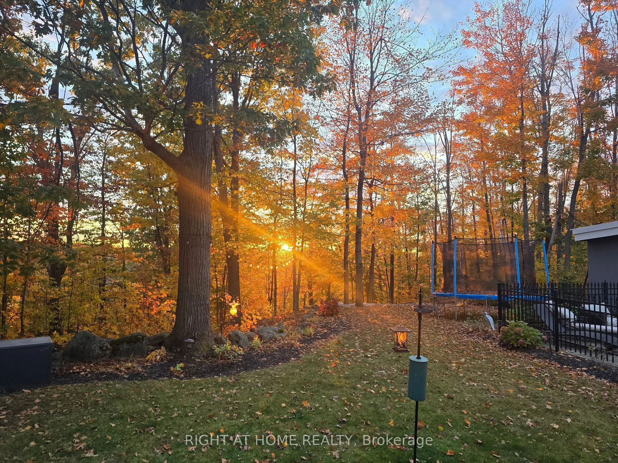 44 HIGHLAND Drive