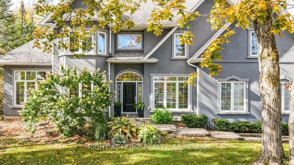 44 HIGHLAND Drive