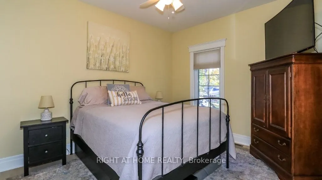 44 HIGHLAND Drive