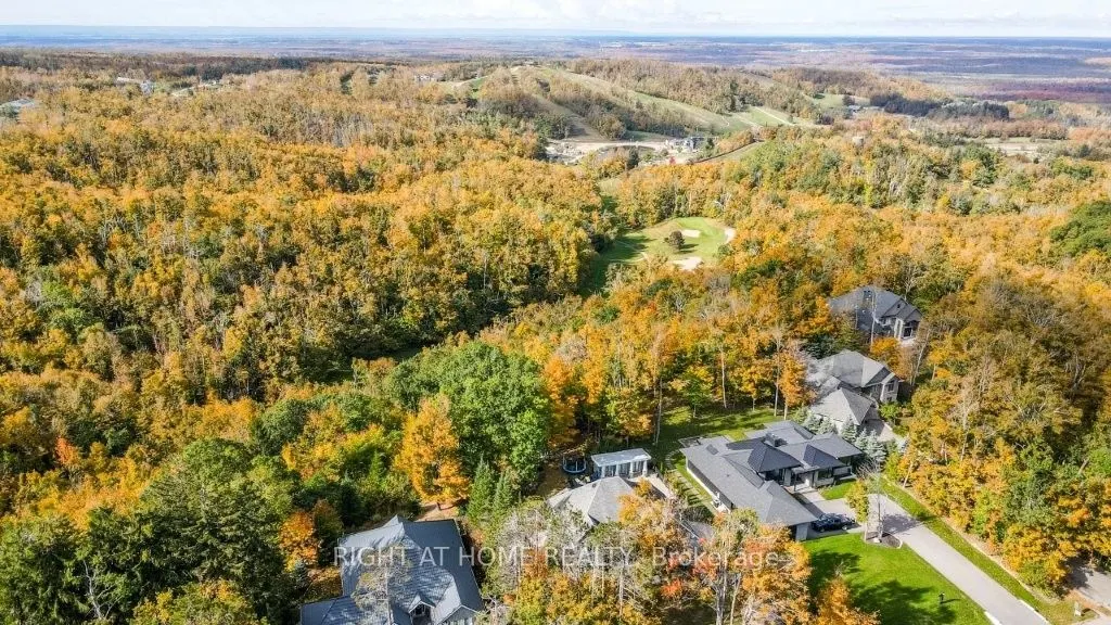 44 HIGHLAND Drive