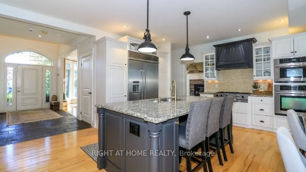 44 HIGHLAND Drive