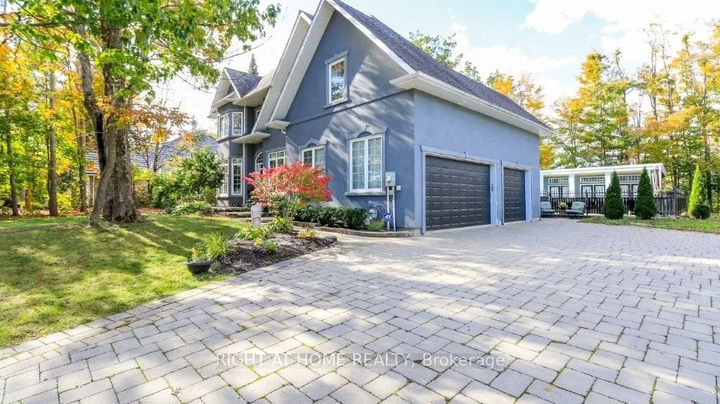 44 HIGHLAND Drive