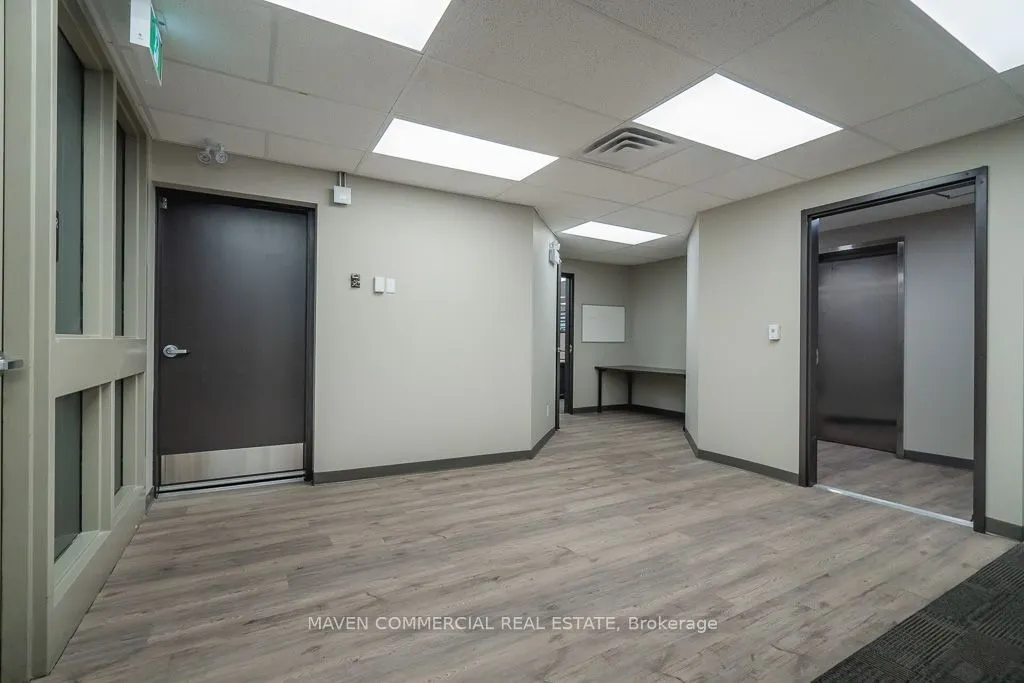 100 Colborne Street W