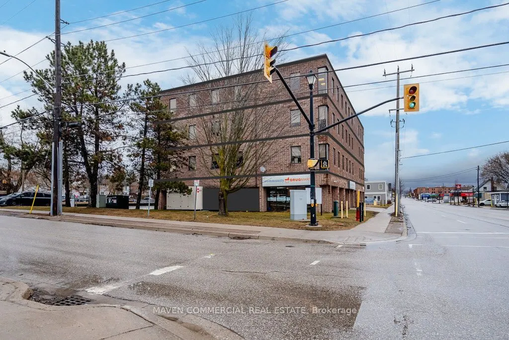 100 Colborne Street W #101