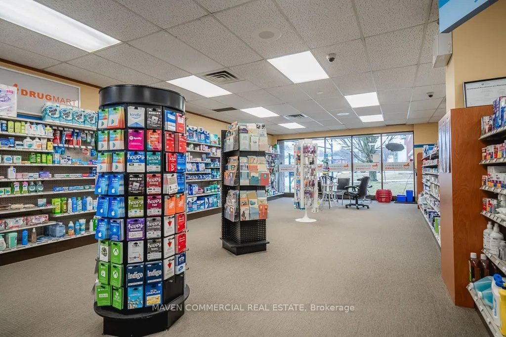 100 Colborne Street W #101-102