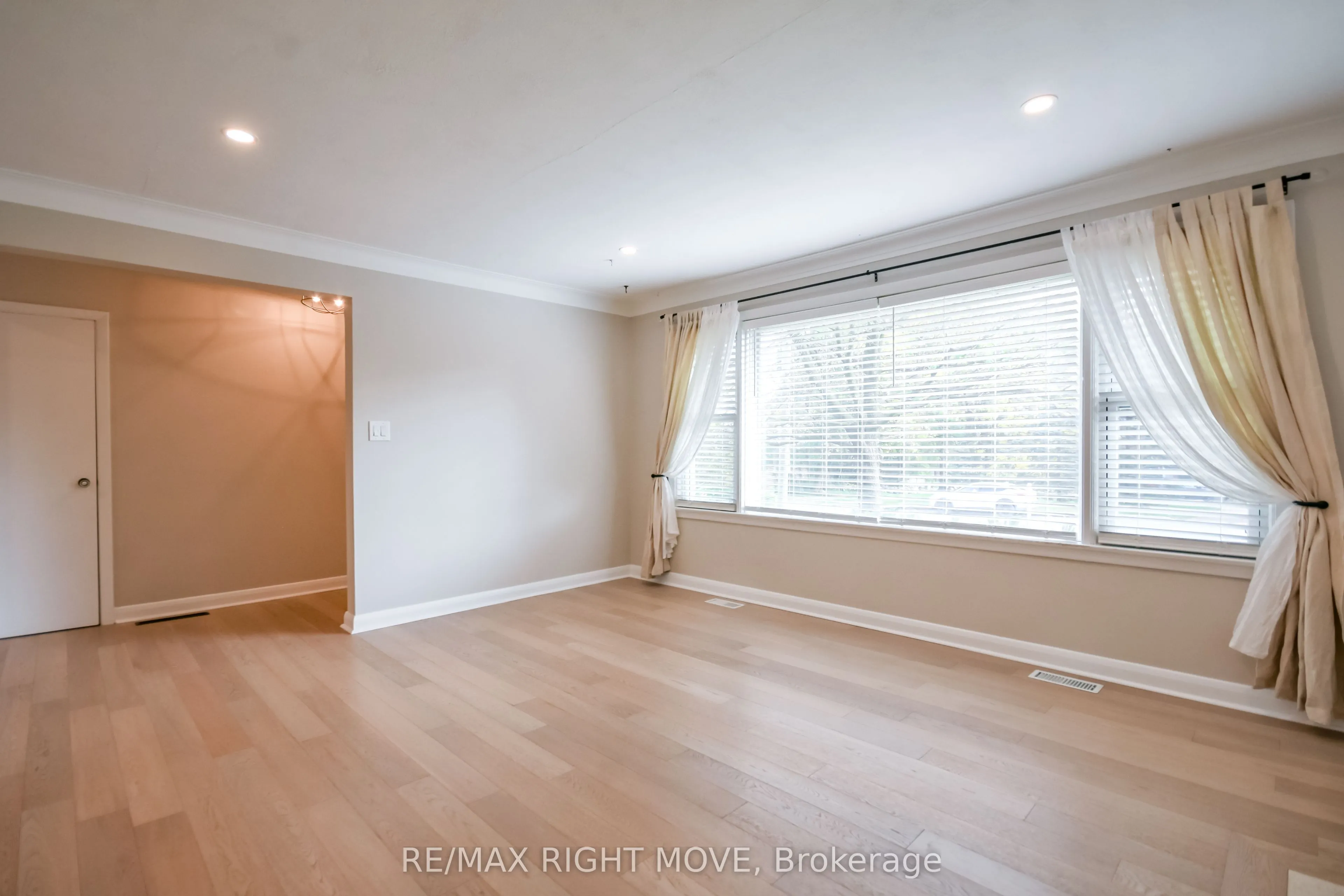 10 Letitia Street