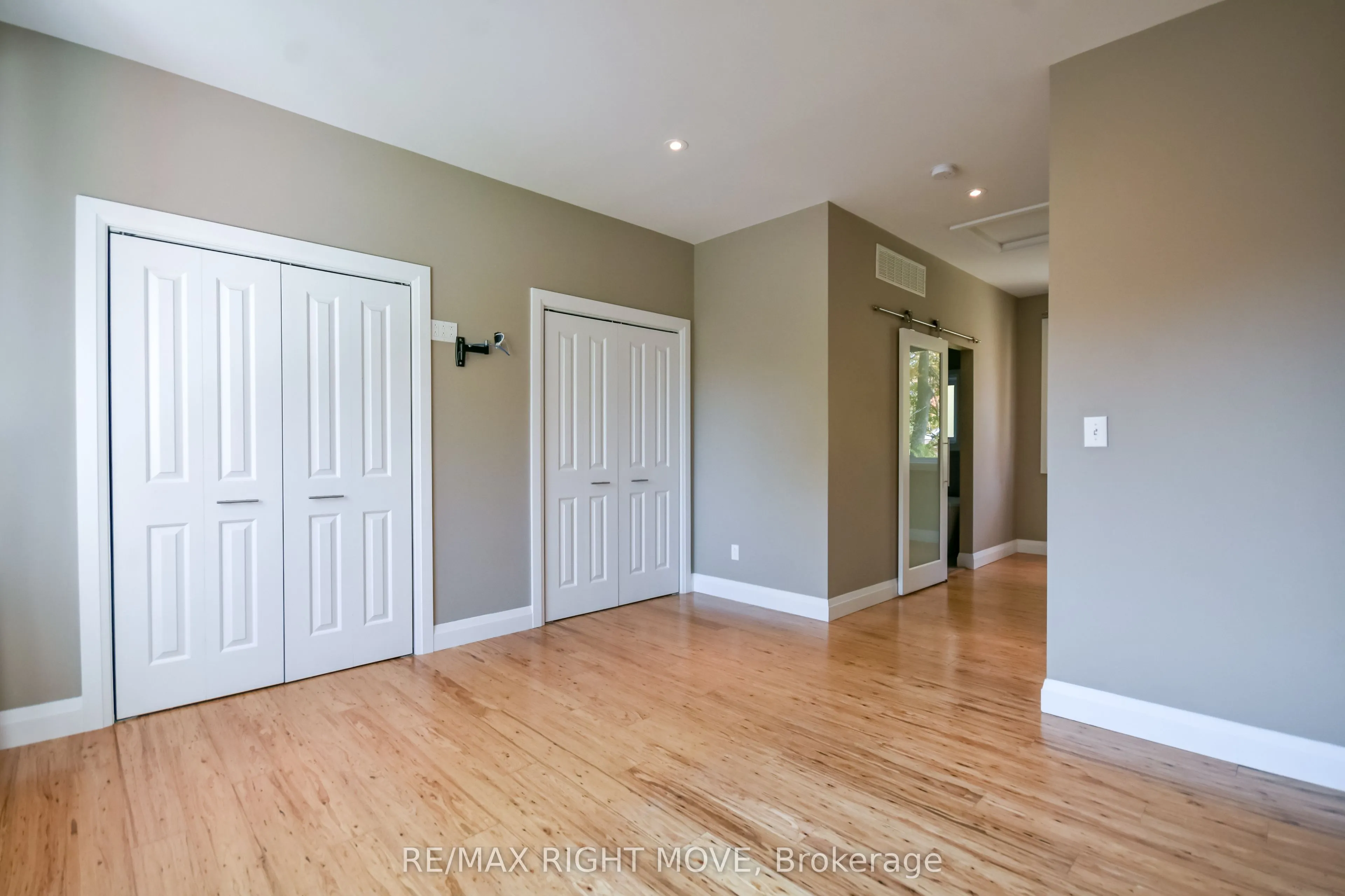 10 Letitia Street