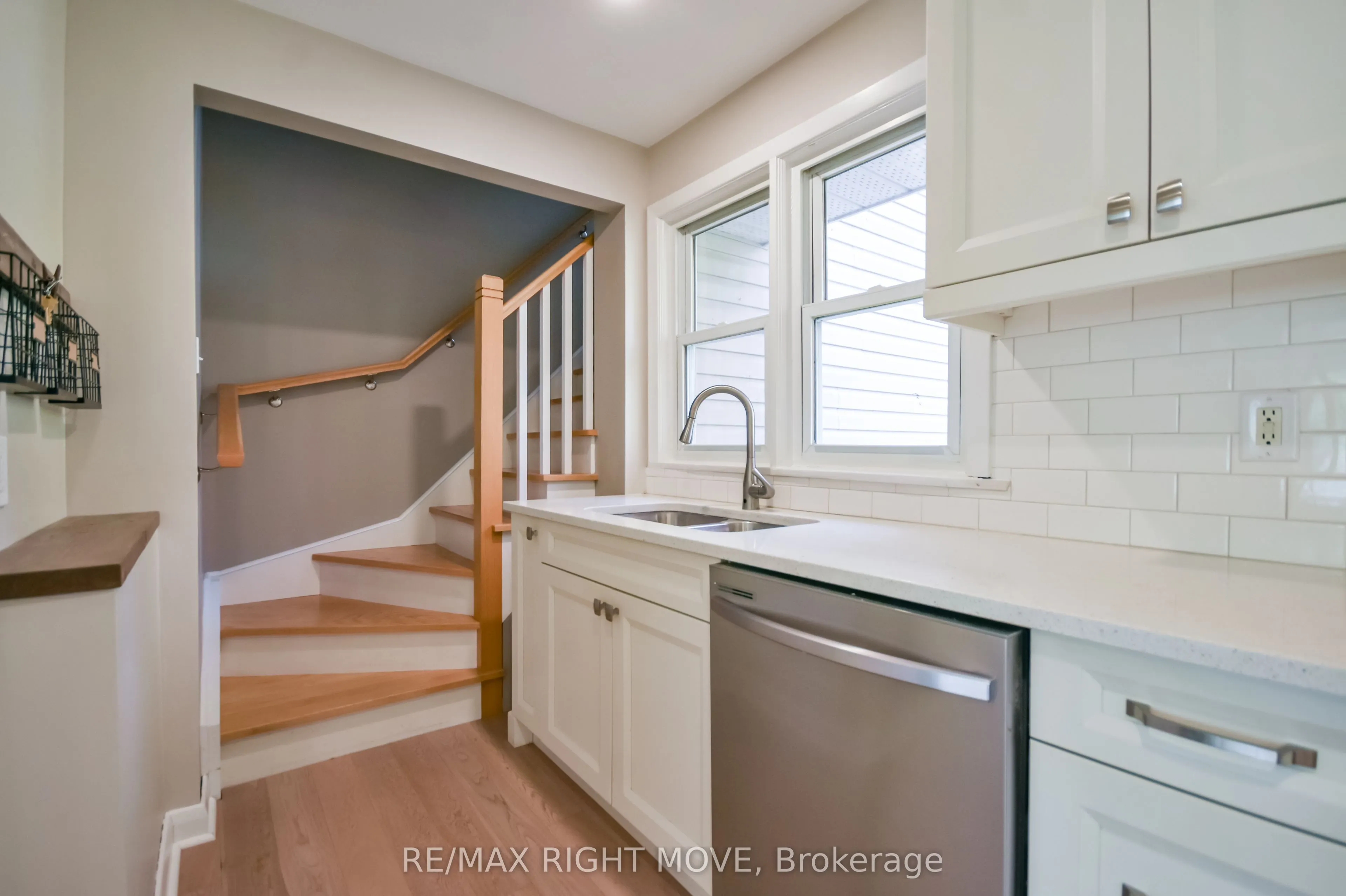 10 Letitia Street