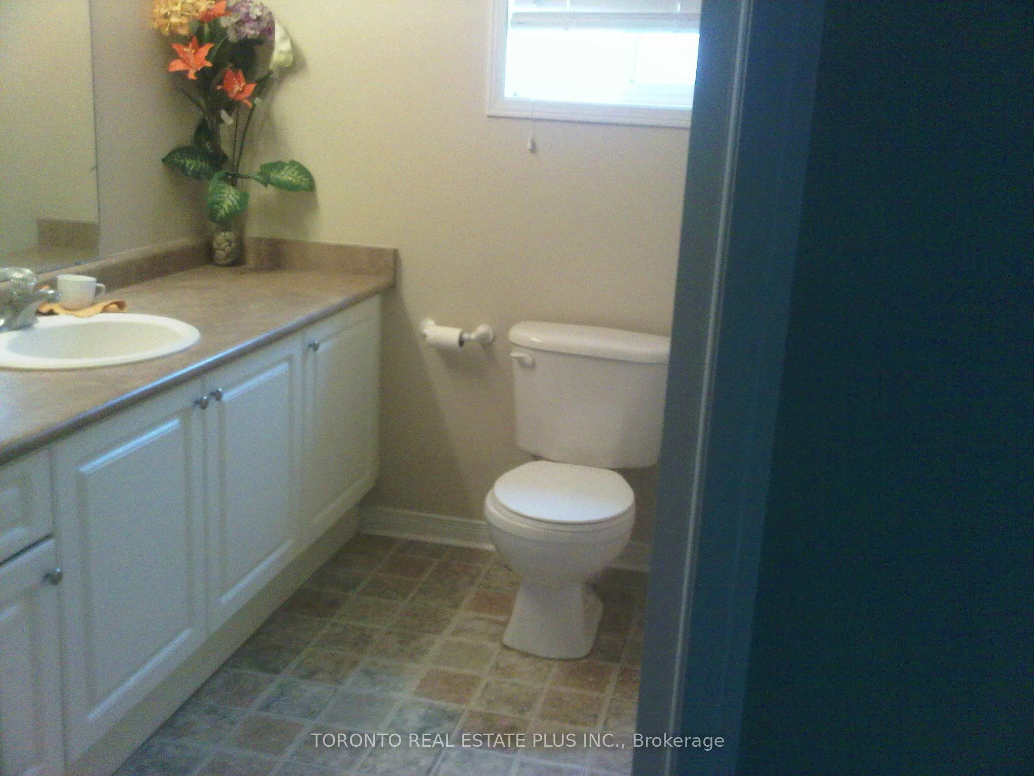 4 Vanessa Drive