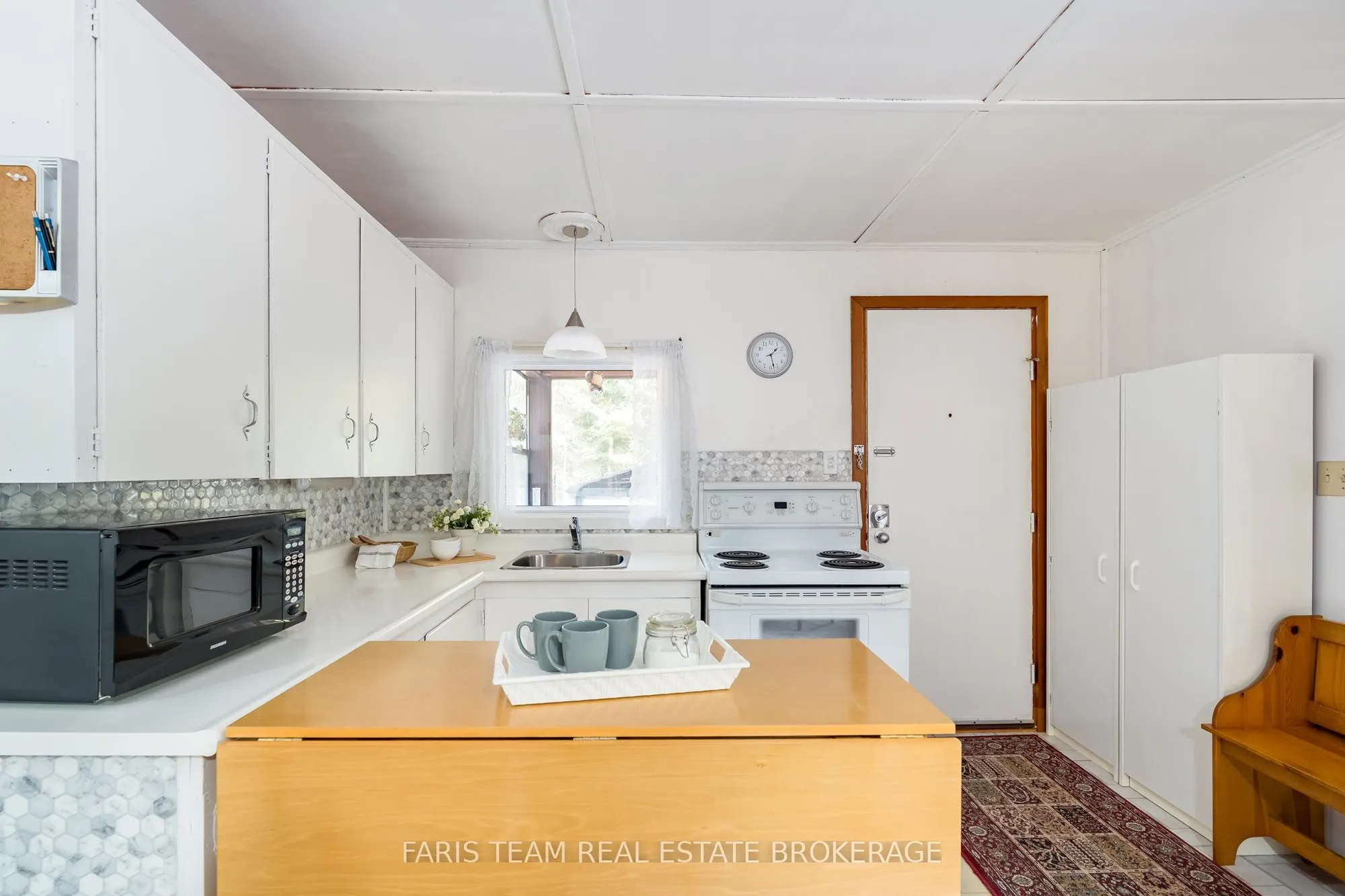 14 Chez Nous Avenue