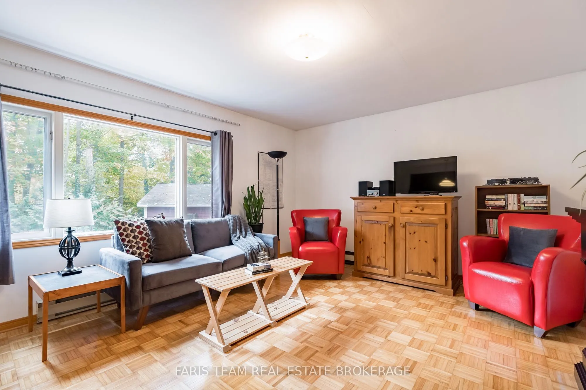 14 Chez Nous Avenue