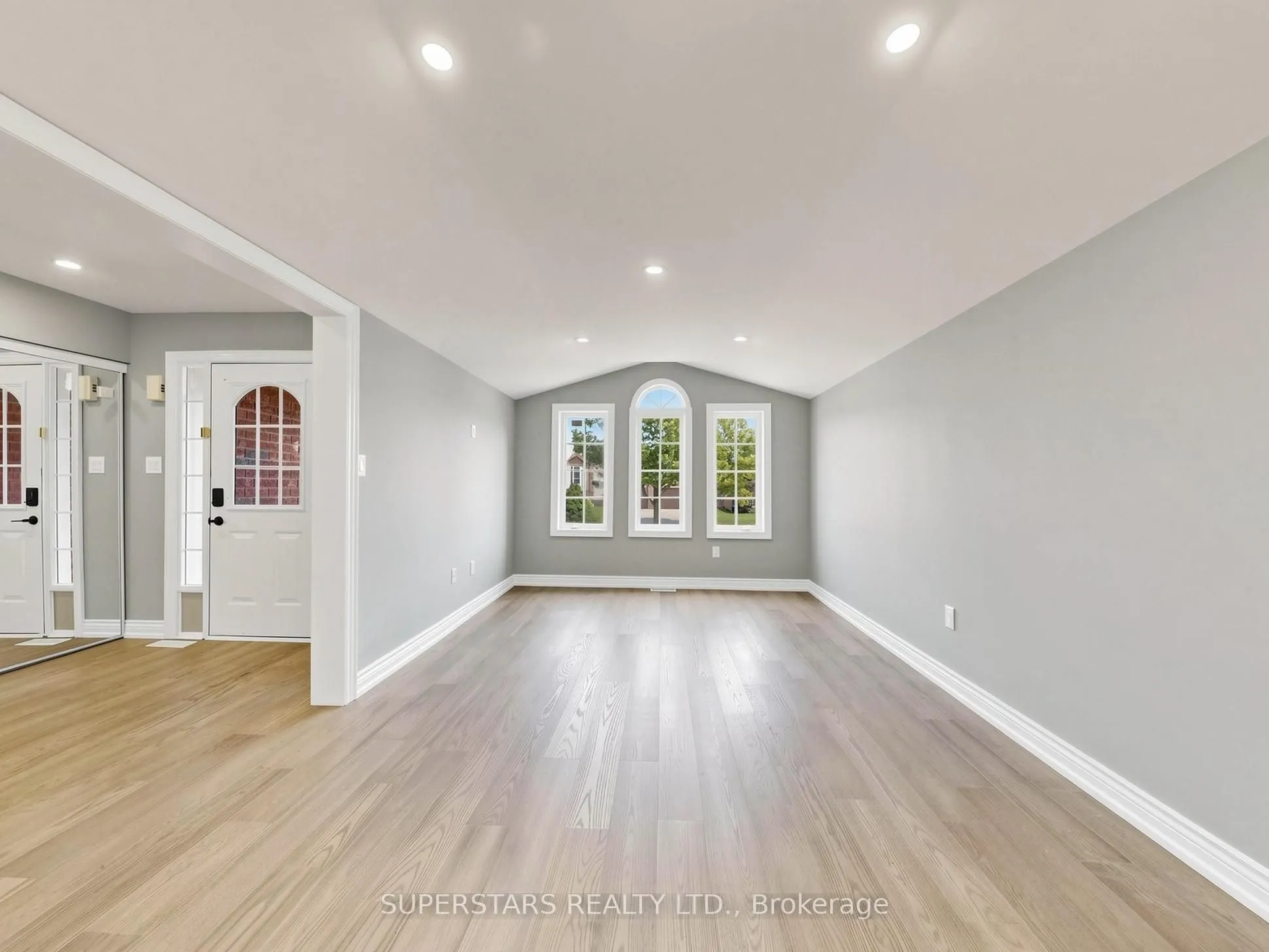 75 Ambler Bay