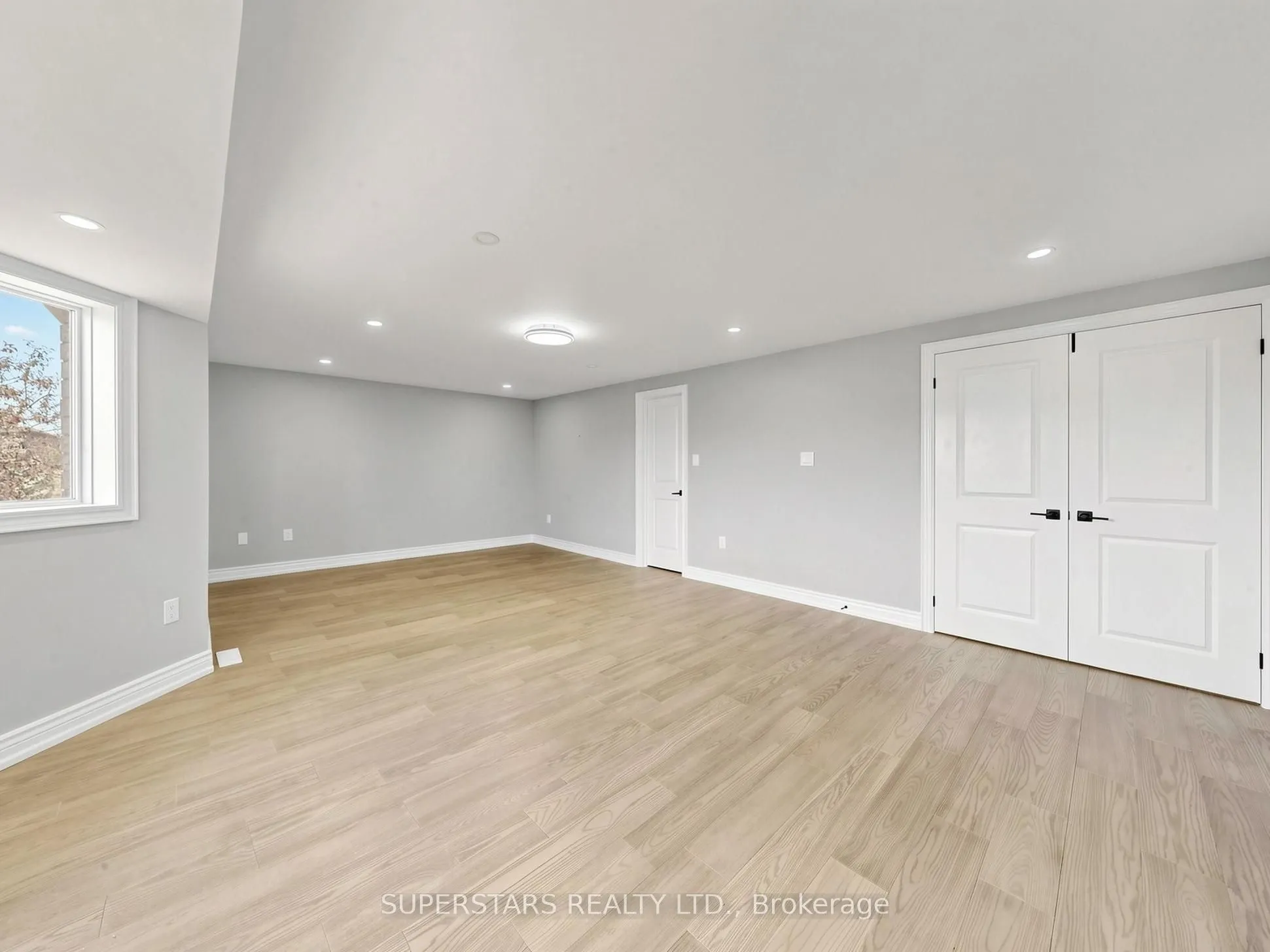 75 Ambler Bay