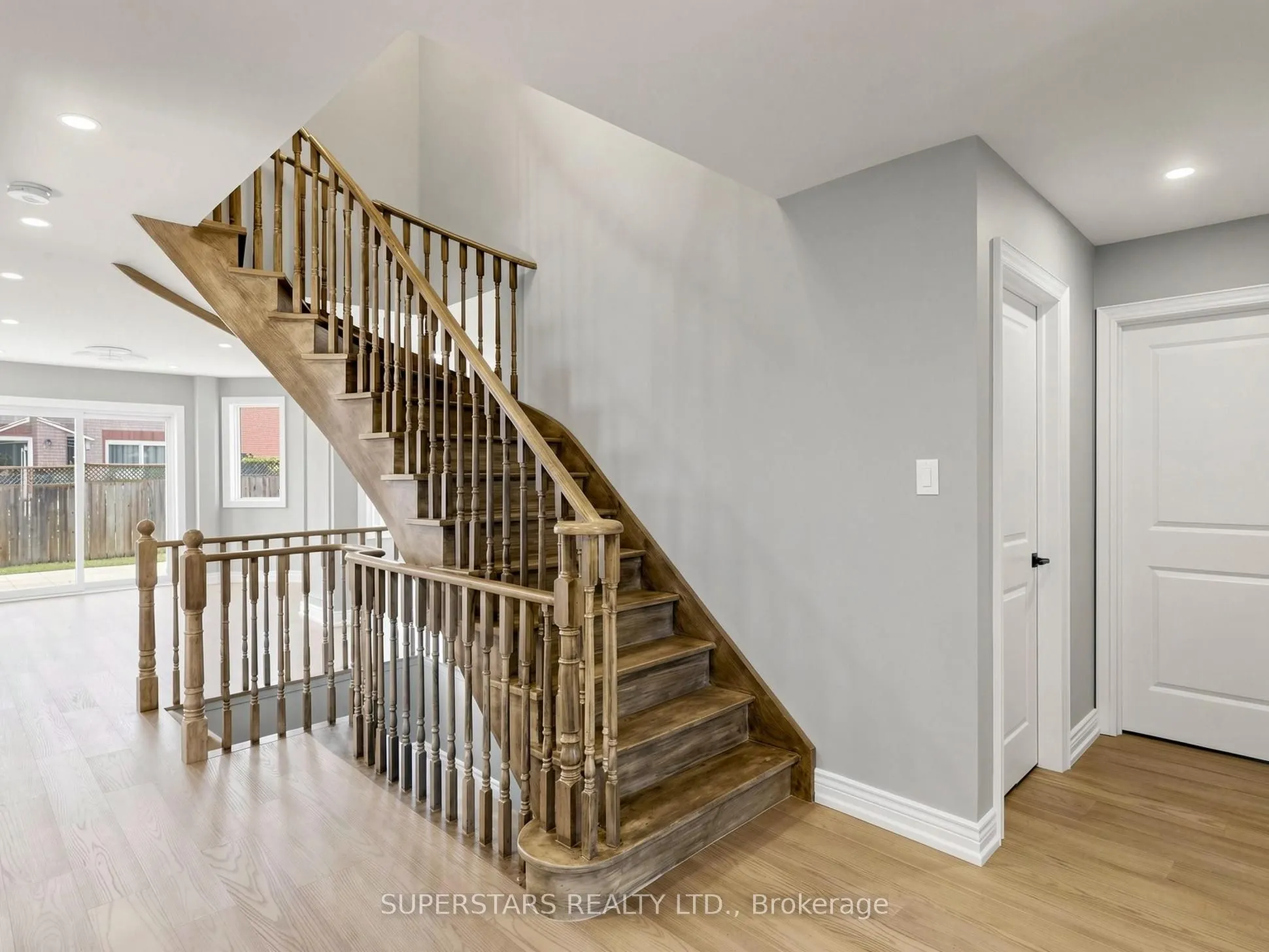 75 Ambler Bay