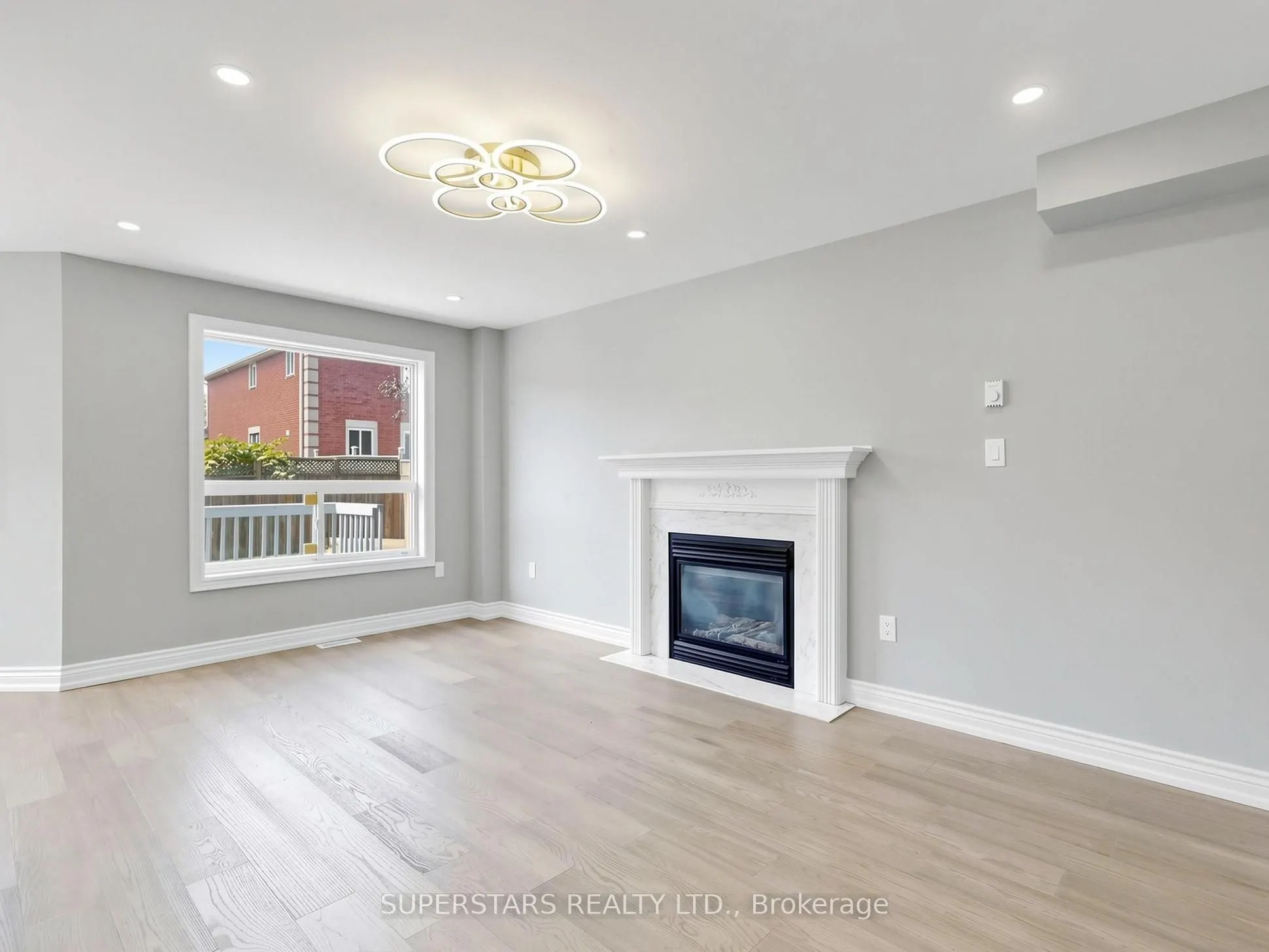 75 Ambler Bay