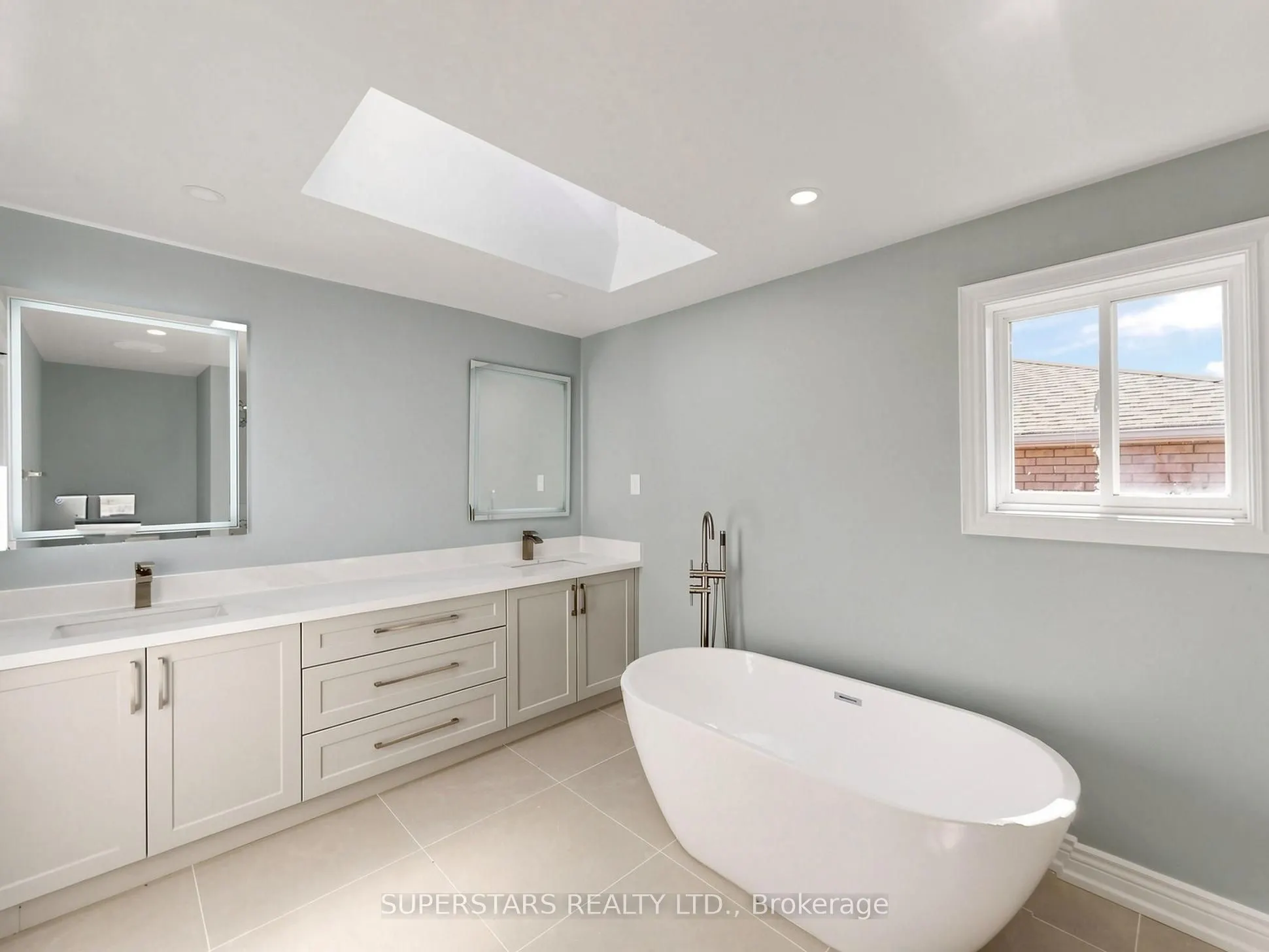 75 Ambler Bay
