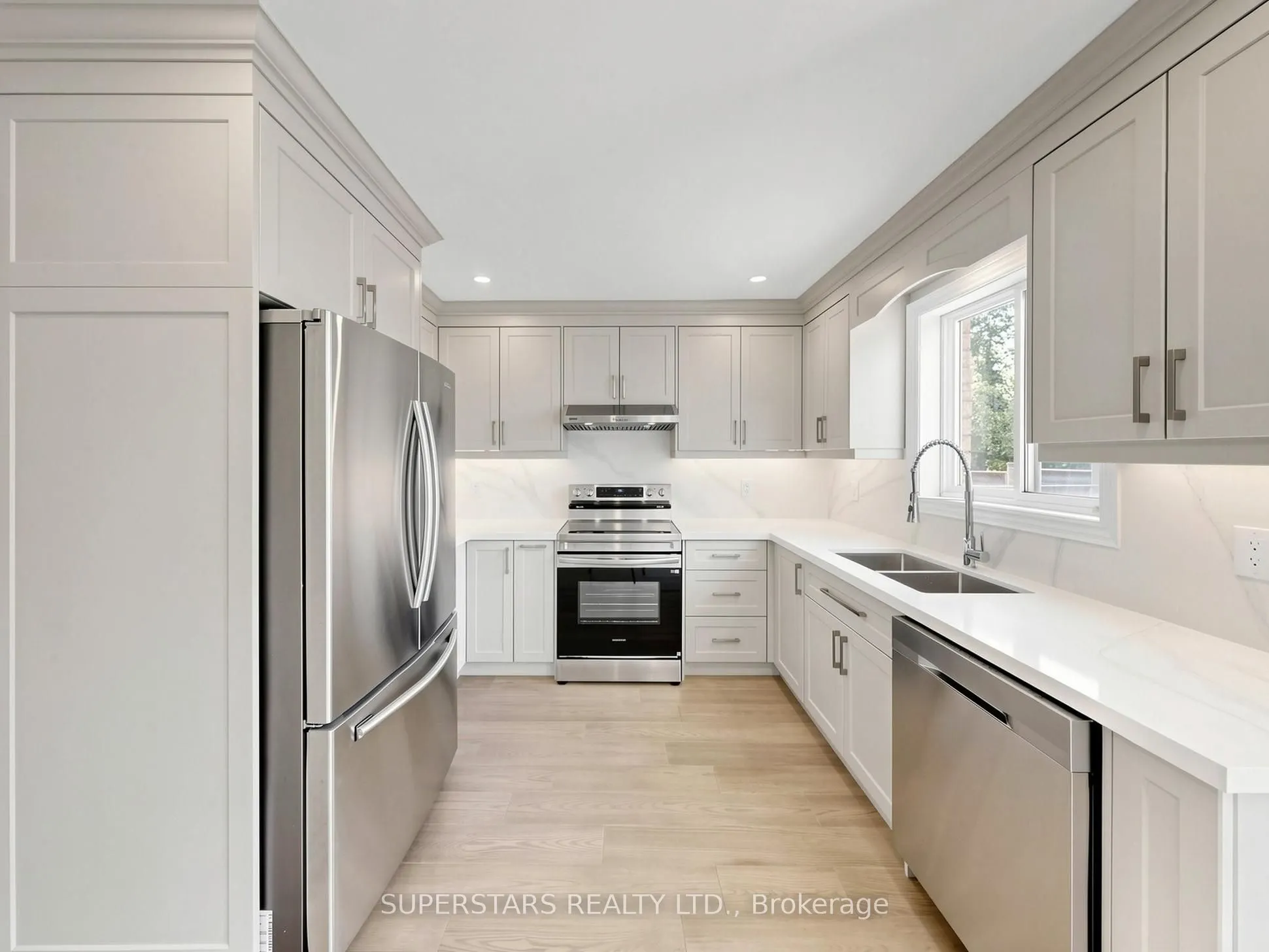 75 Ambler Bay