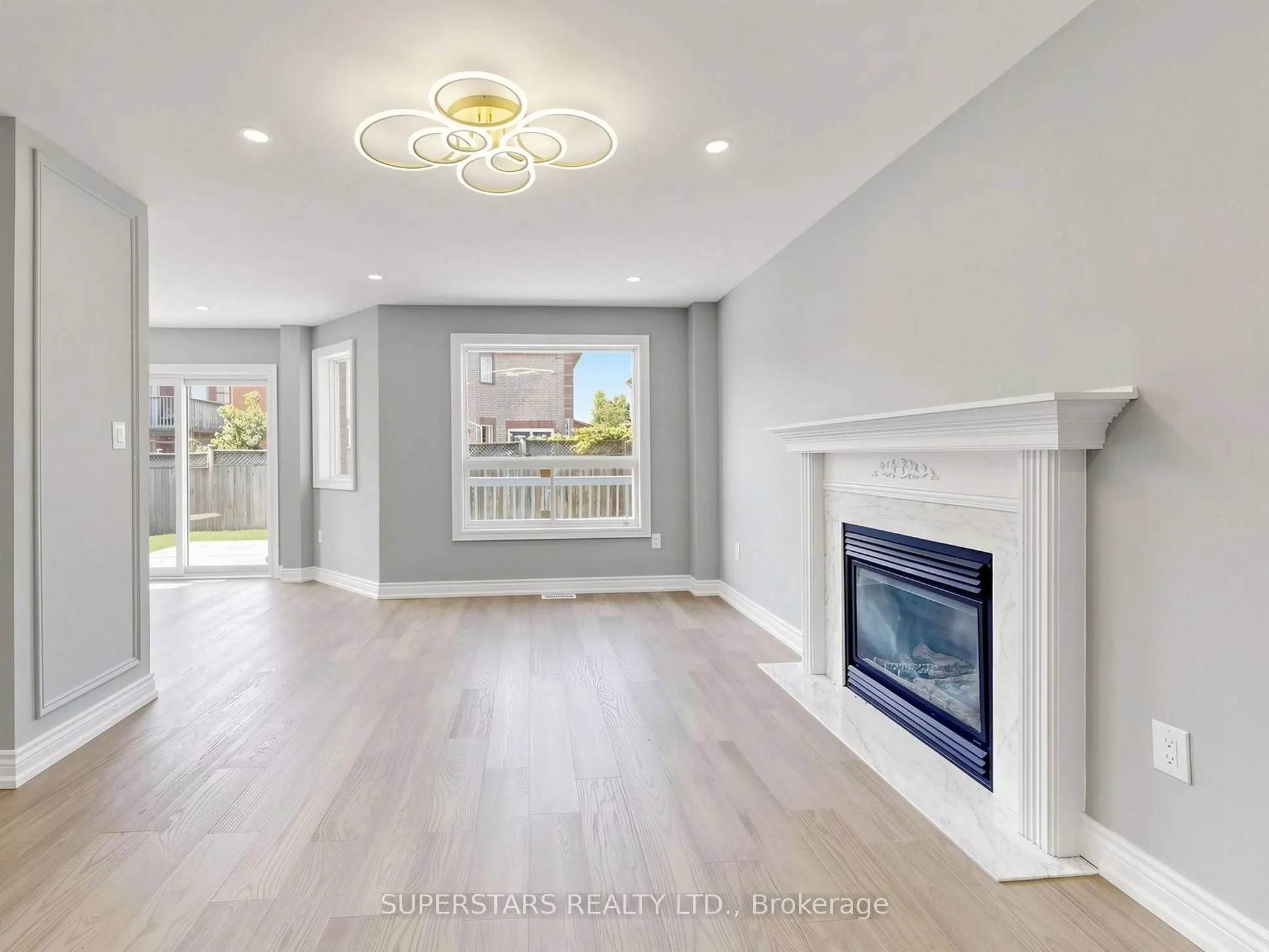 75 Ambler Bay