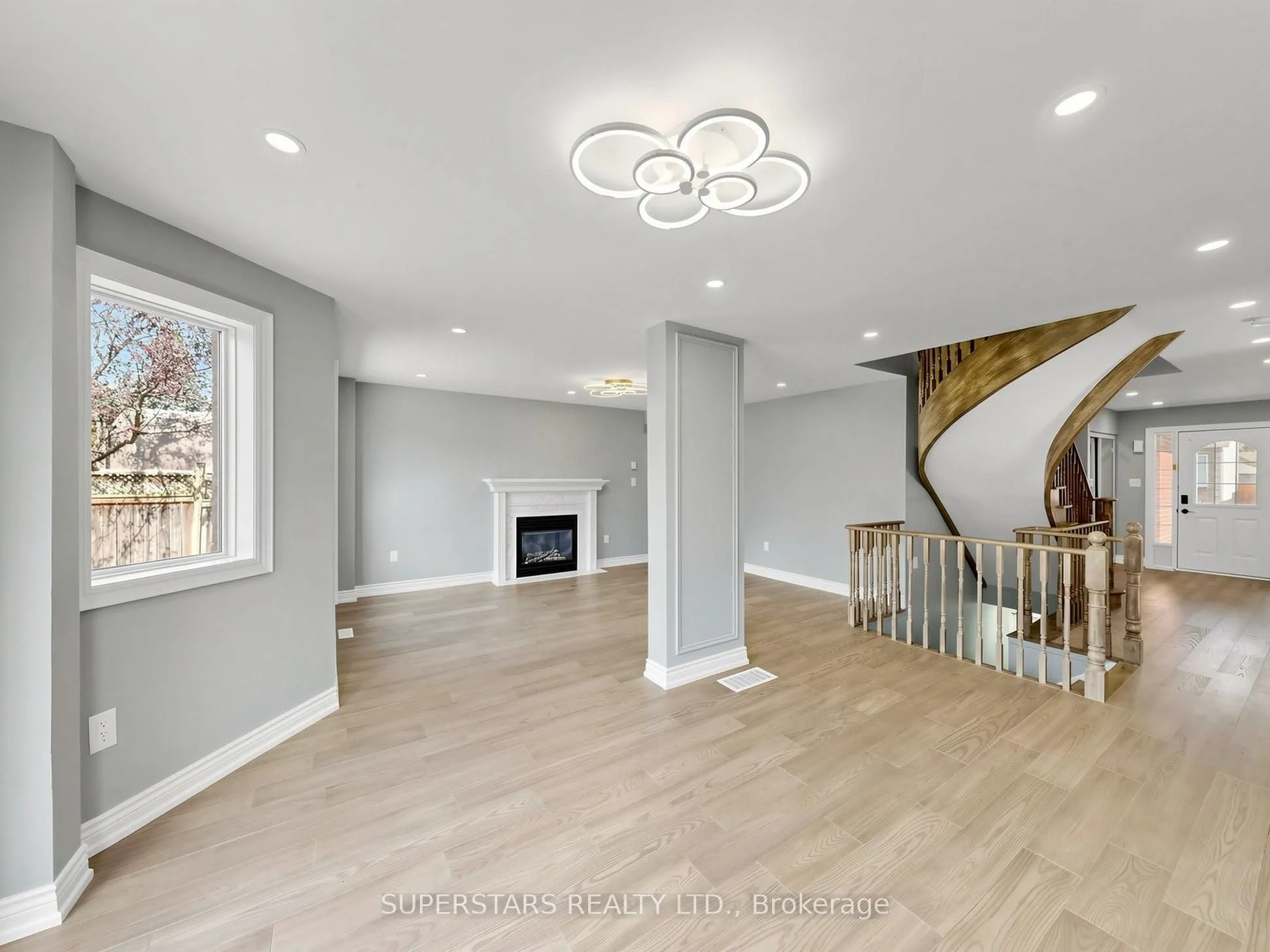 75 Ambler Bay