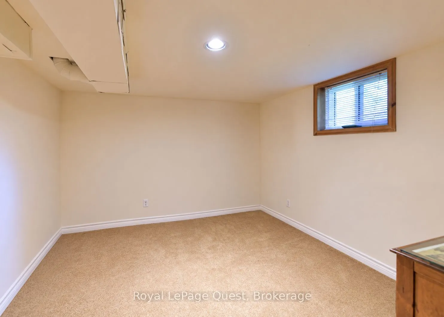17 Hughes Road E