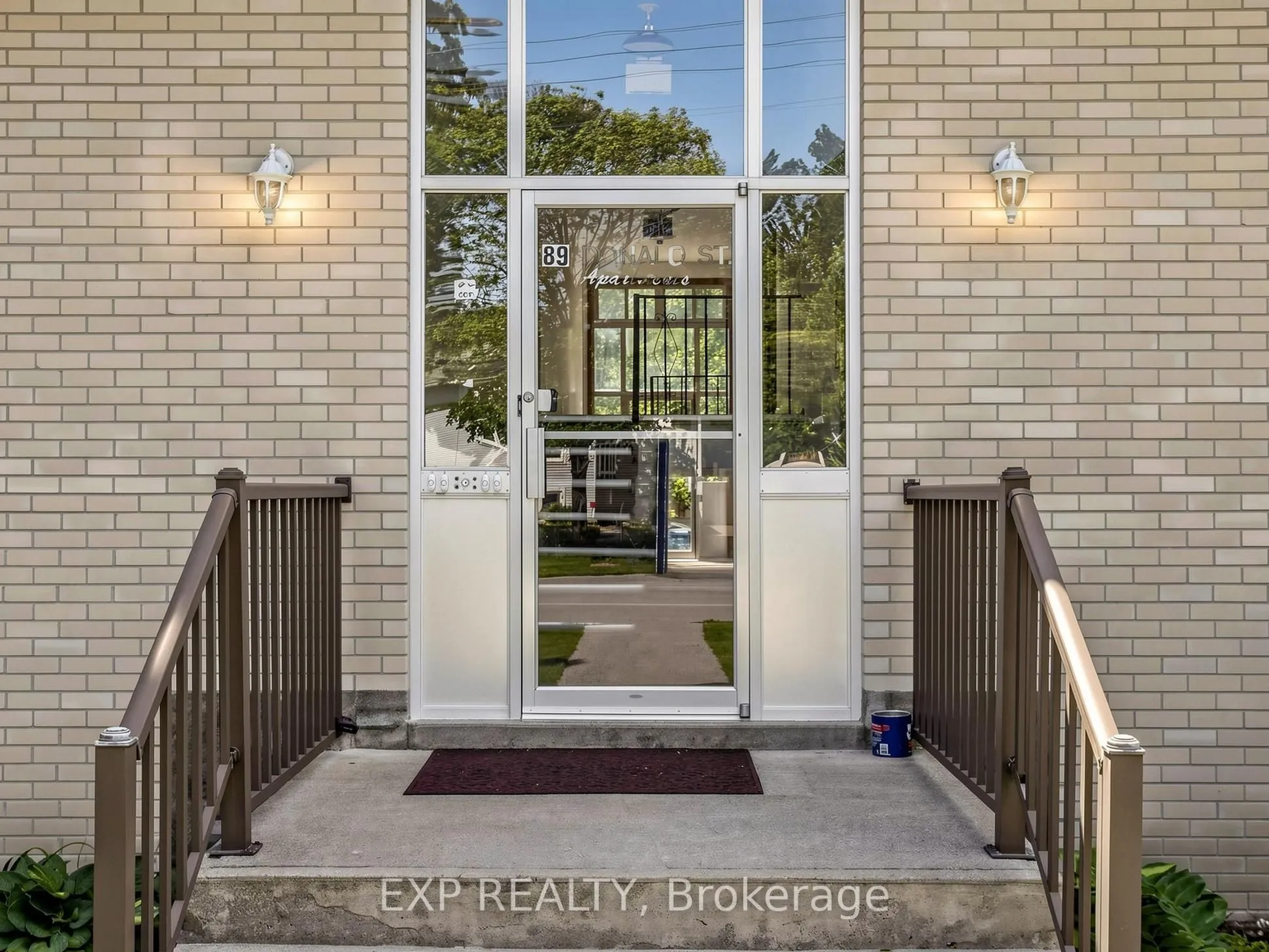89 Donald Street