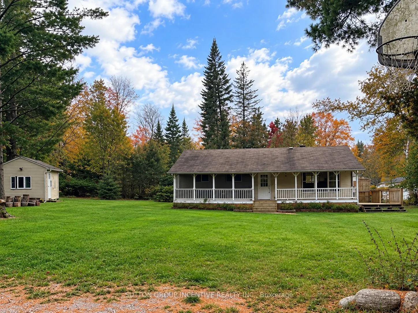 52 Grandview Crescent