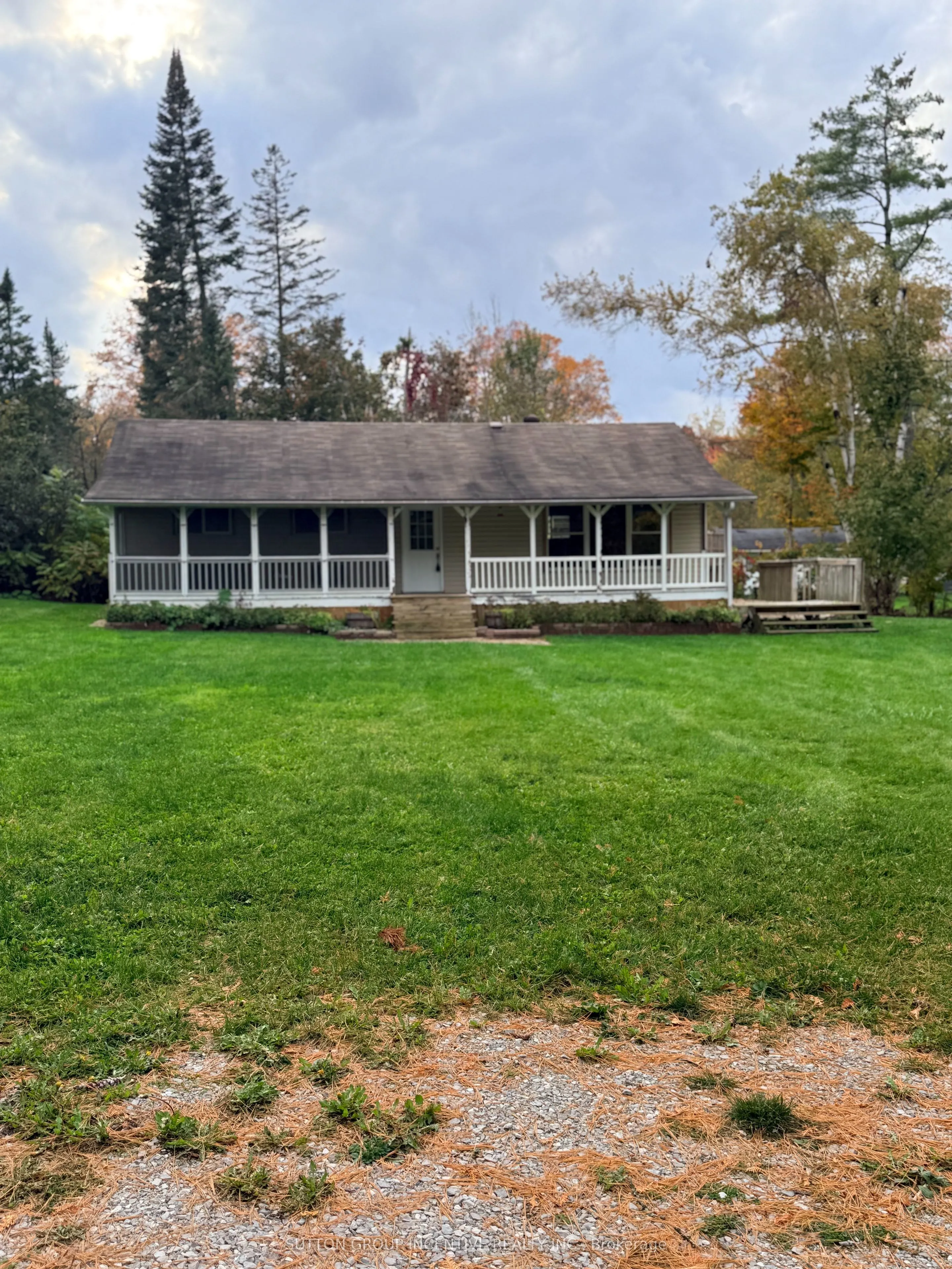 52 Grandview Crescent
