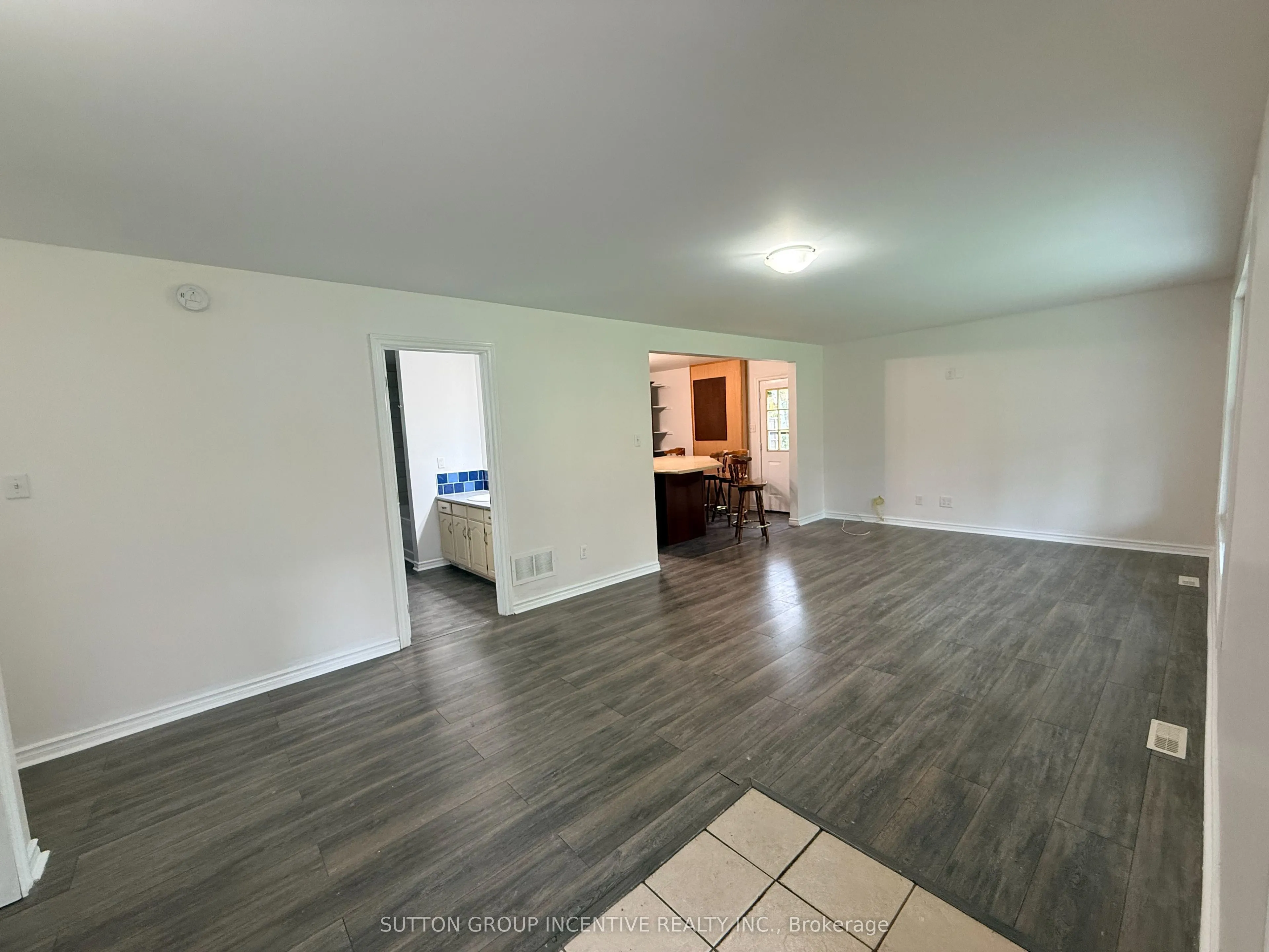 52 Grandview Crescent