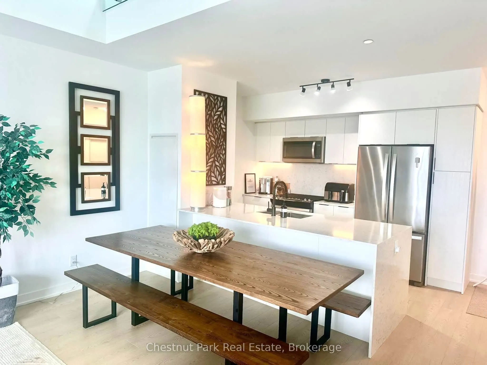 31 Huron Street #617