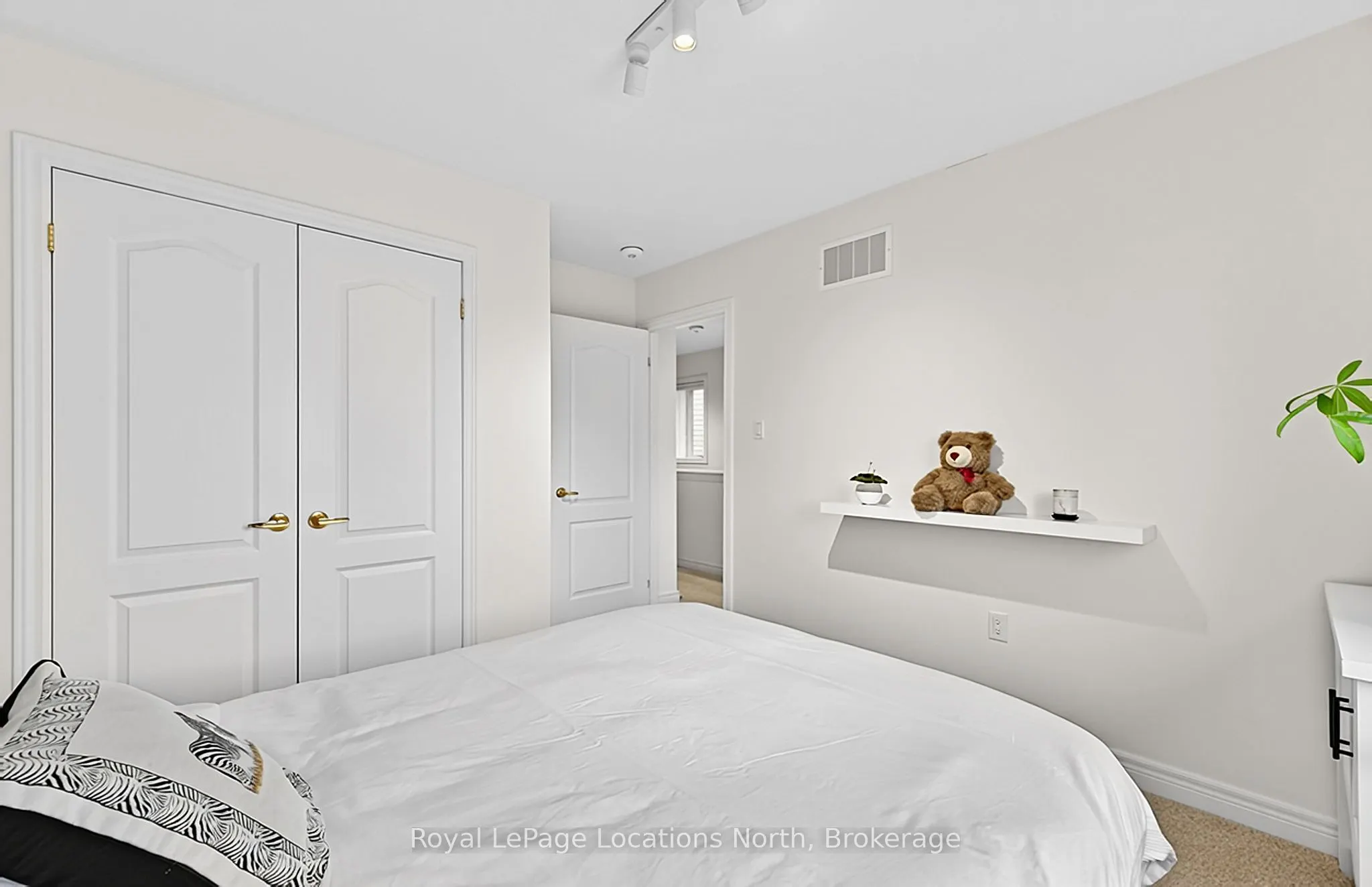 63 Archer Avenue