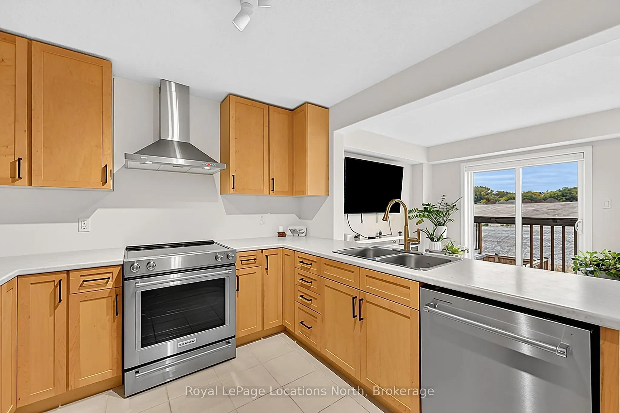 63 Archer Avenue