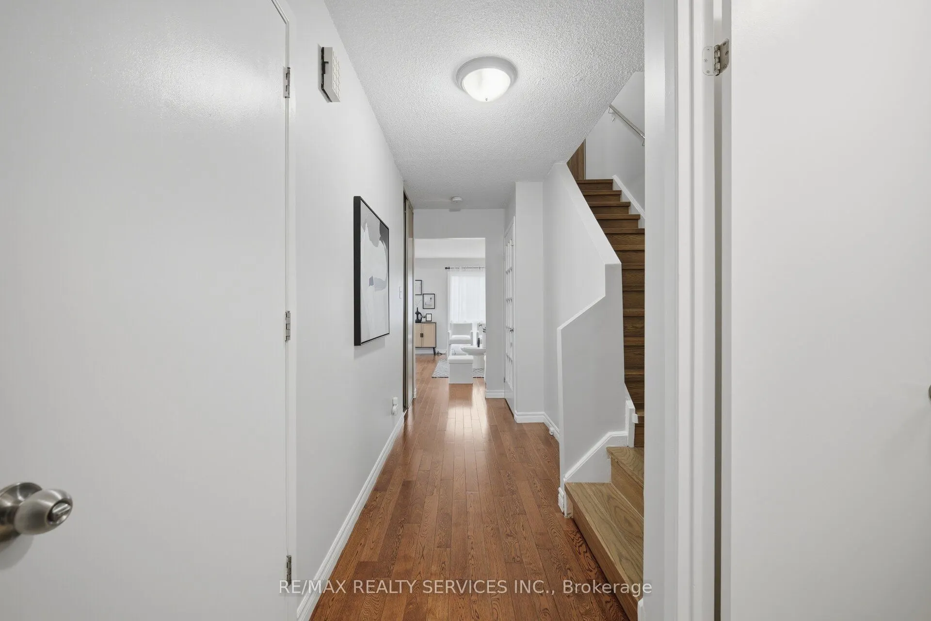 52 Adelaide Street #42