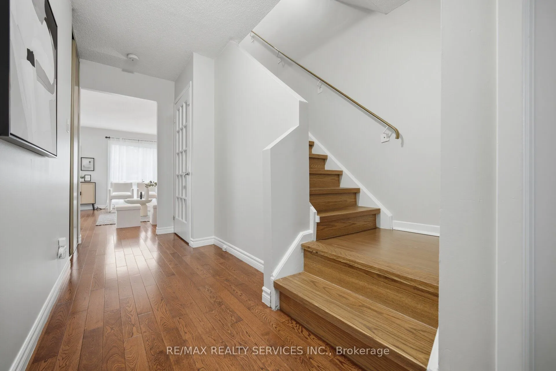 52 Adelaide Street #42