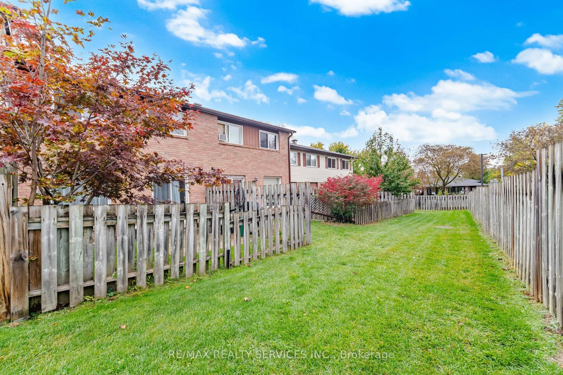 52 Adelaide Street #42
