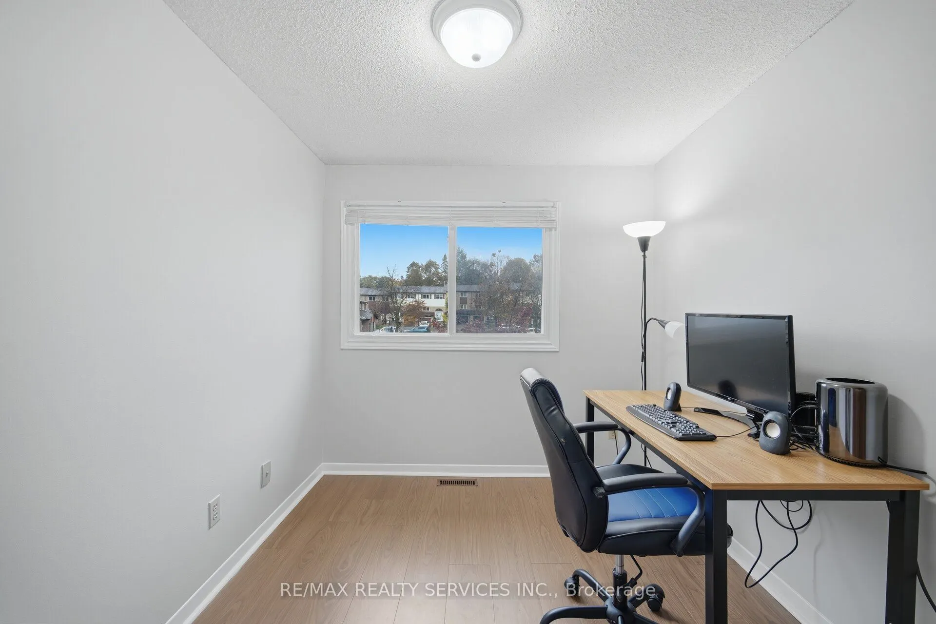 52 Adelaide Street #42