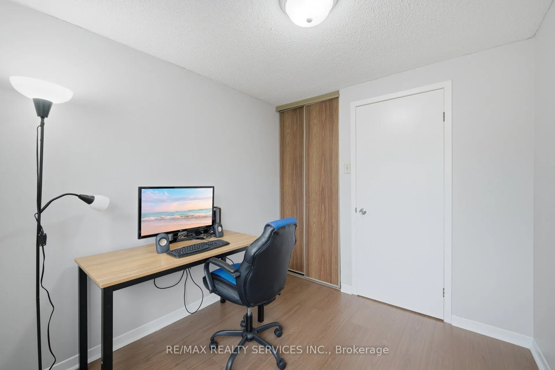 52 Adelaide Street #42
