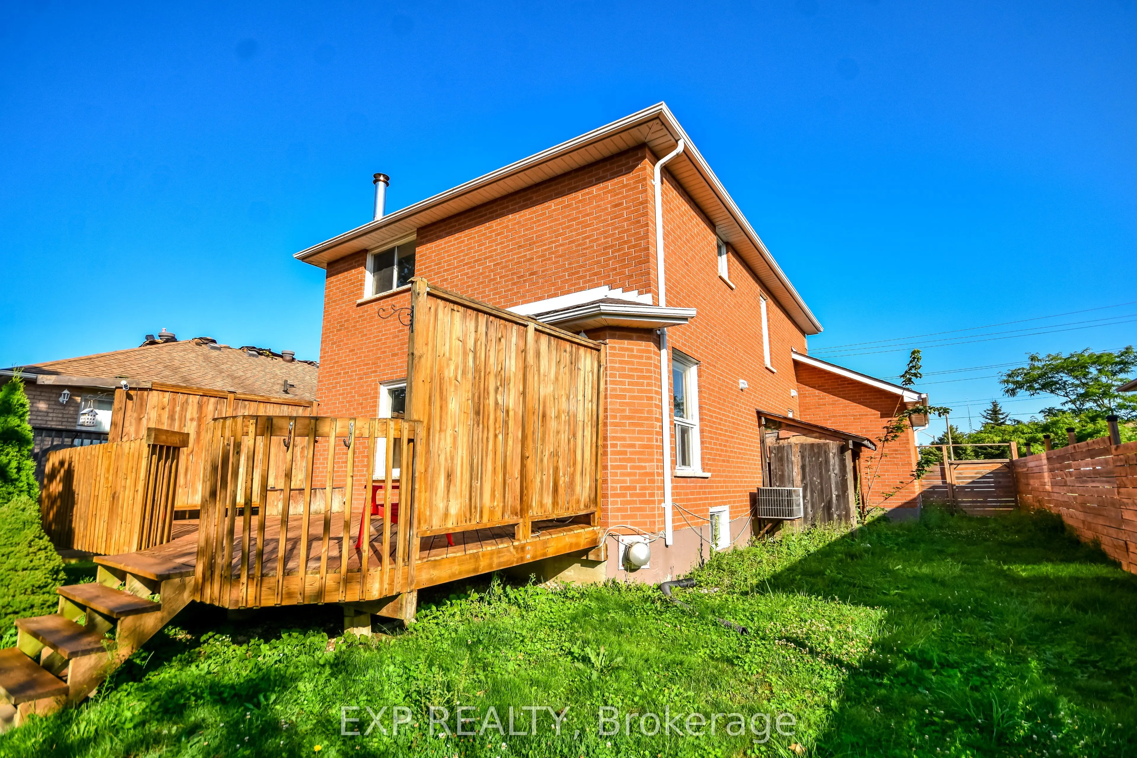 157 Livingstone Street W