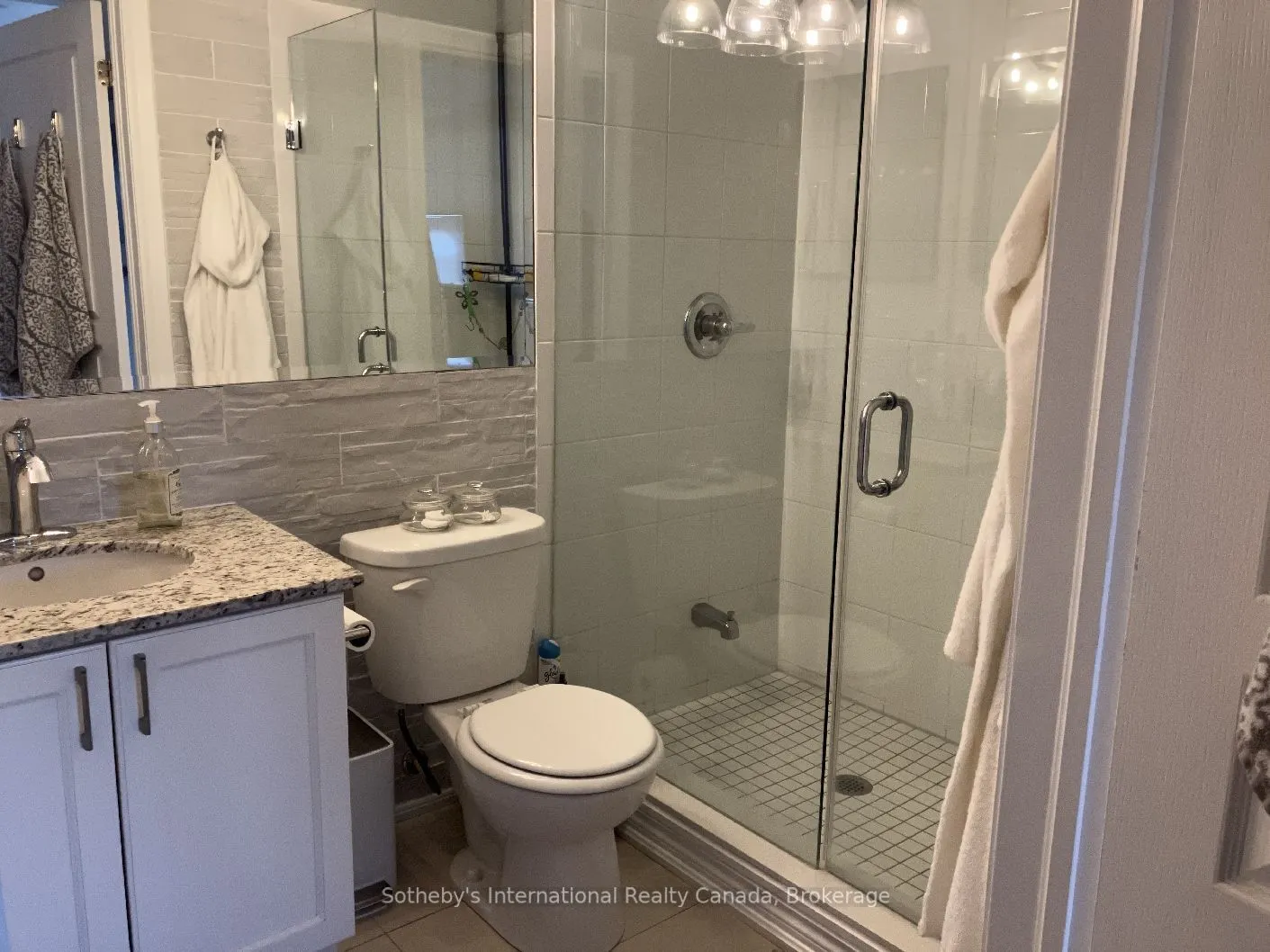7 ANCHORAGE Crescent #104