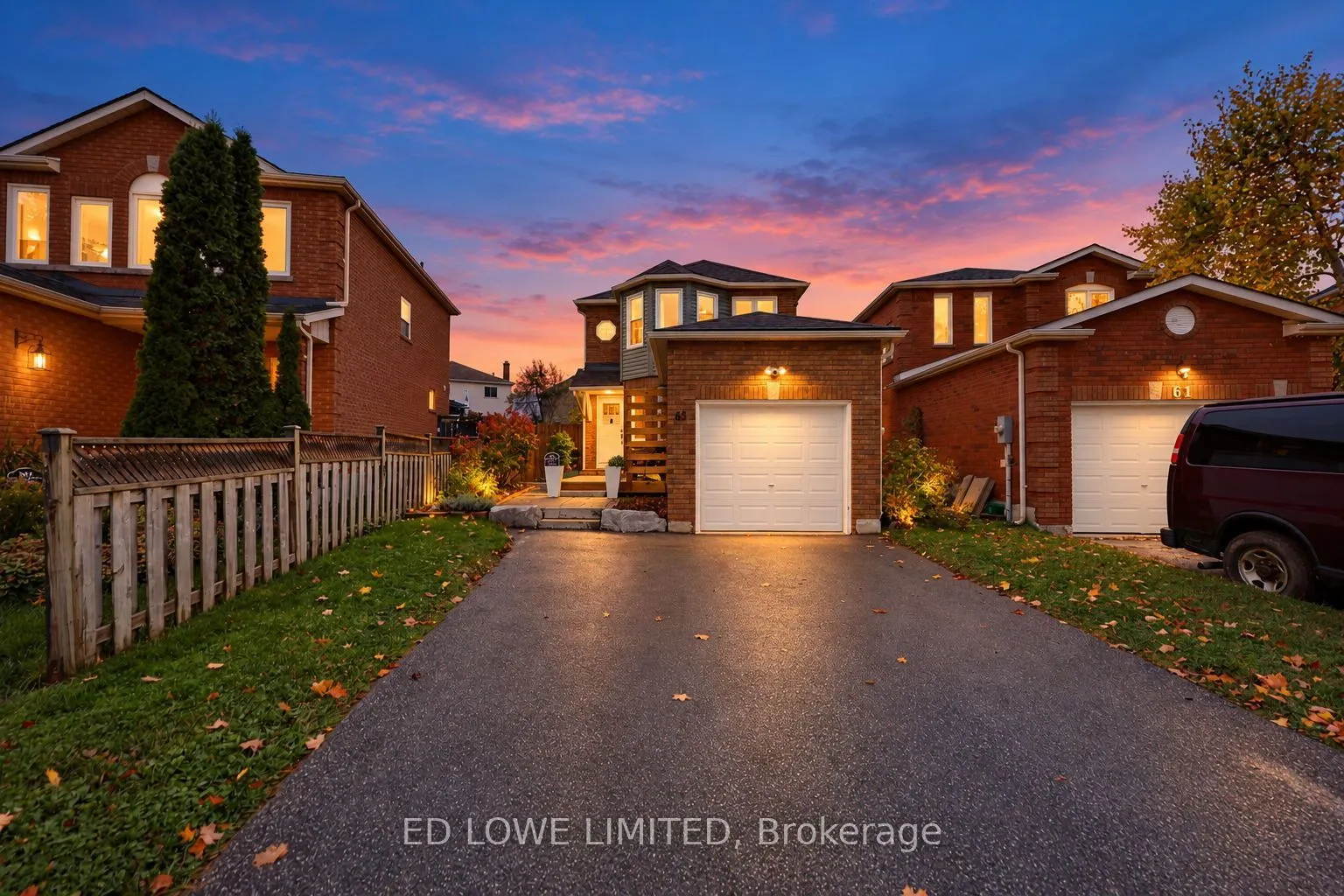 63 Weatherup Crescent