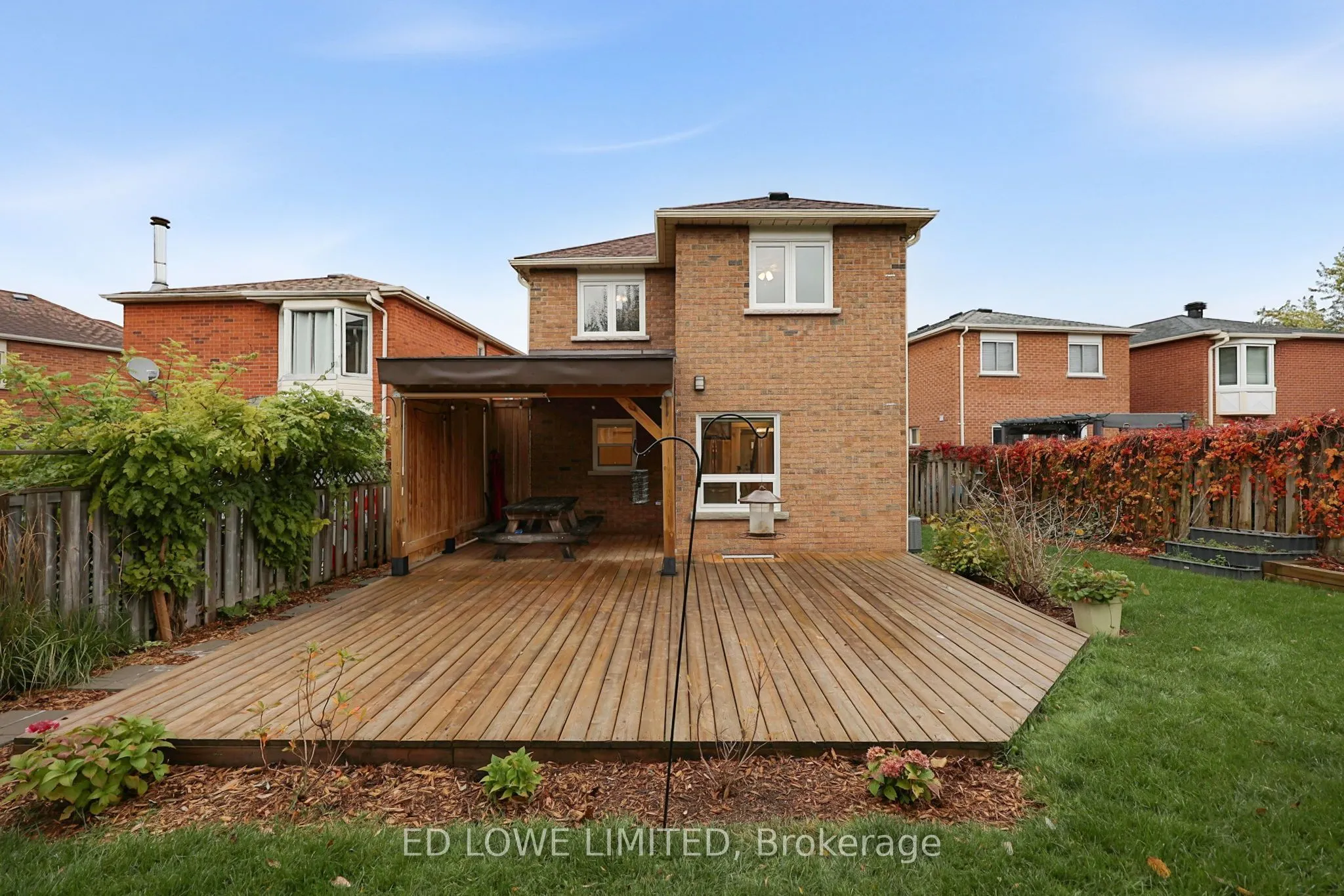 63 Weatherup Crescent