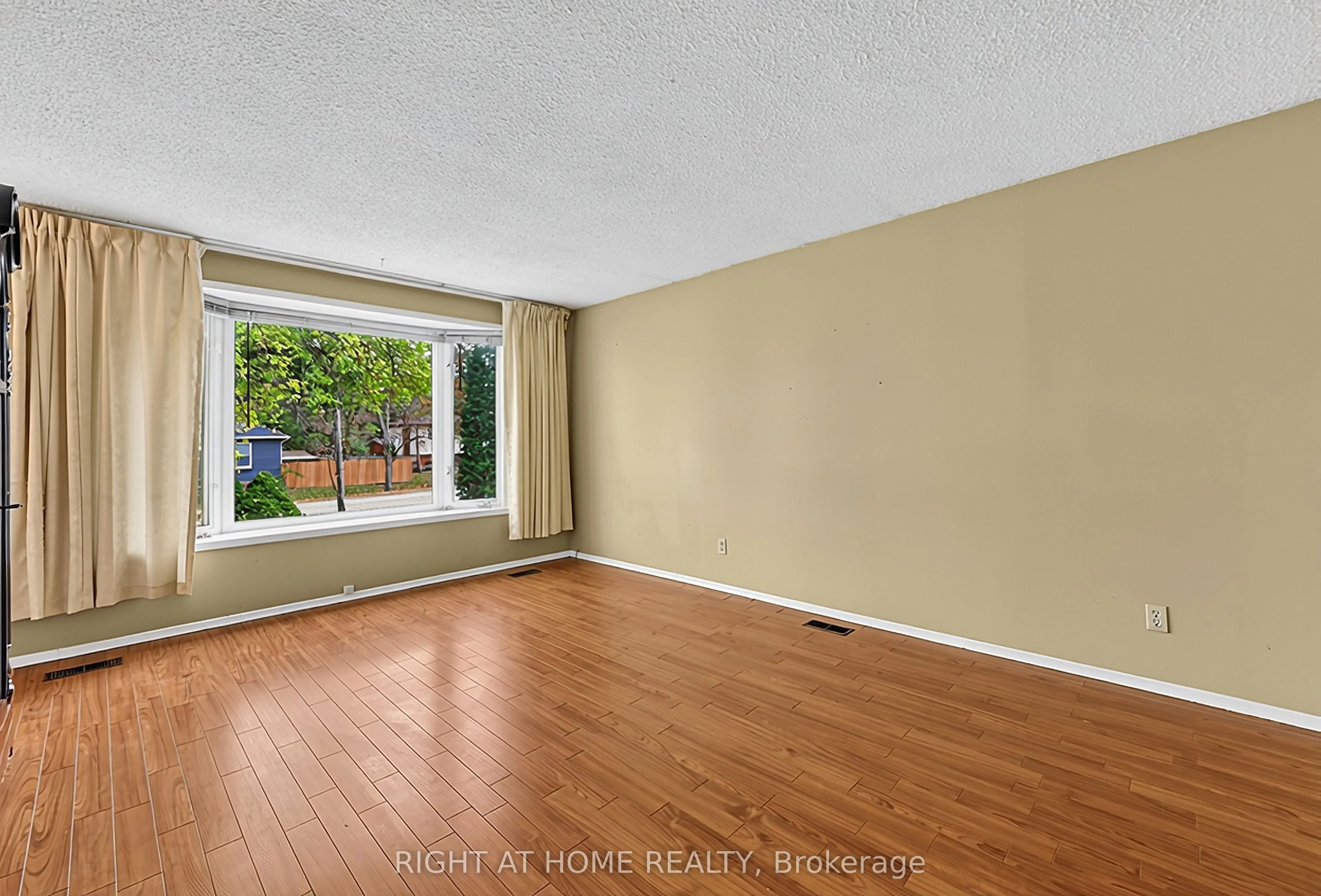 1080 County Road 42