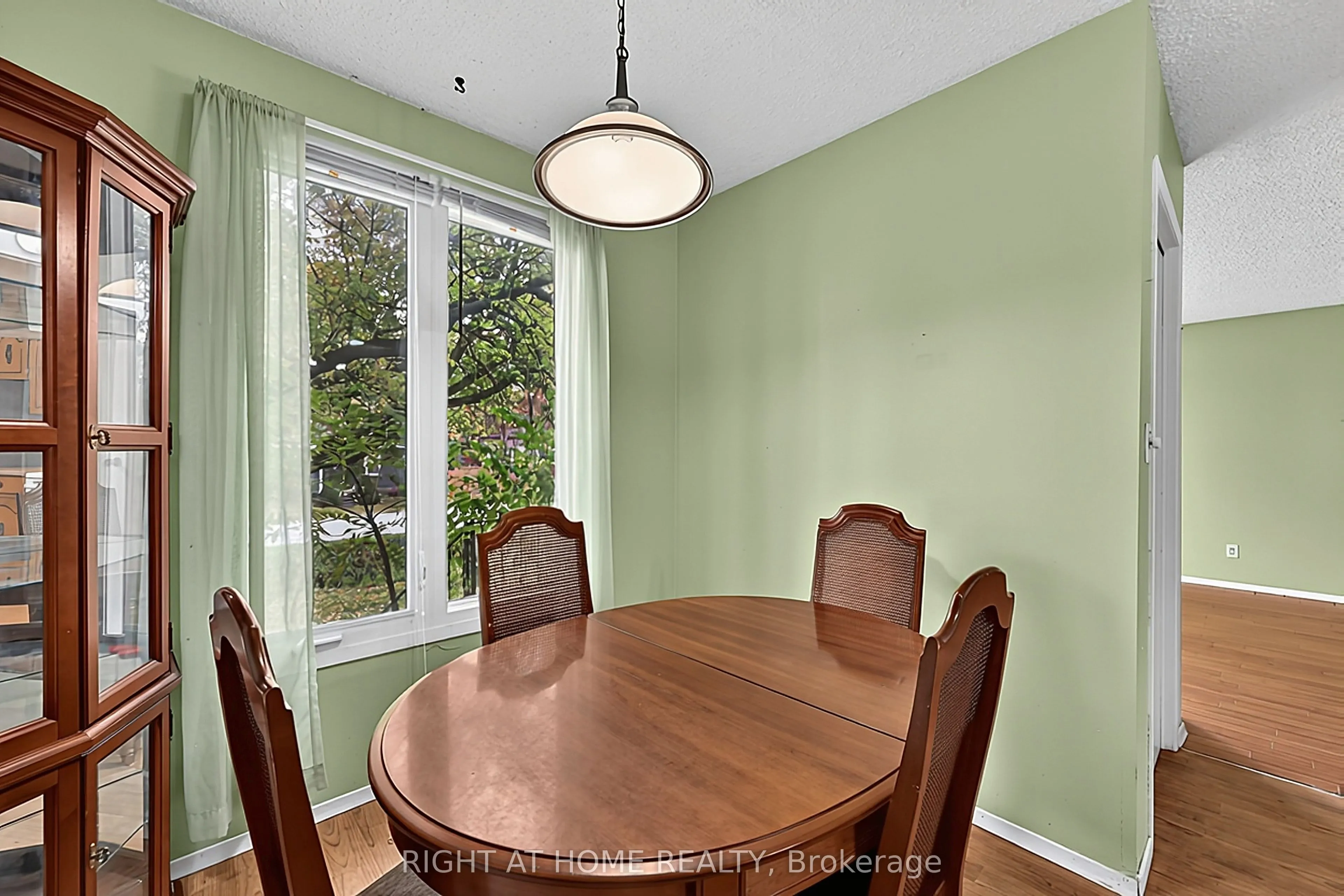 1080 County Road 42