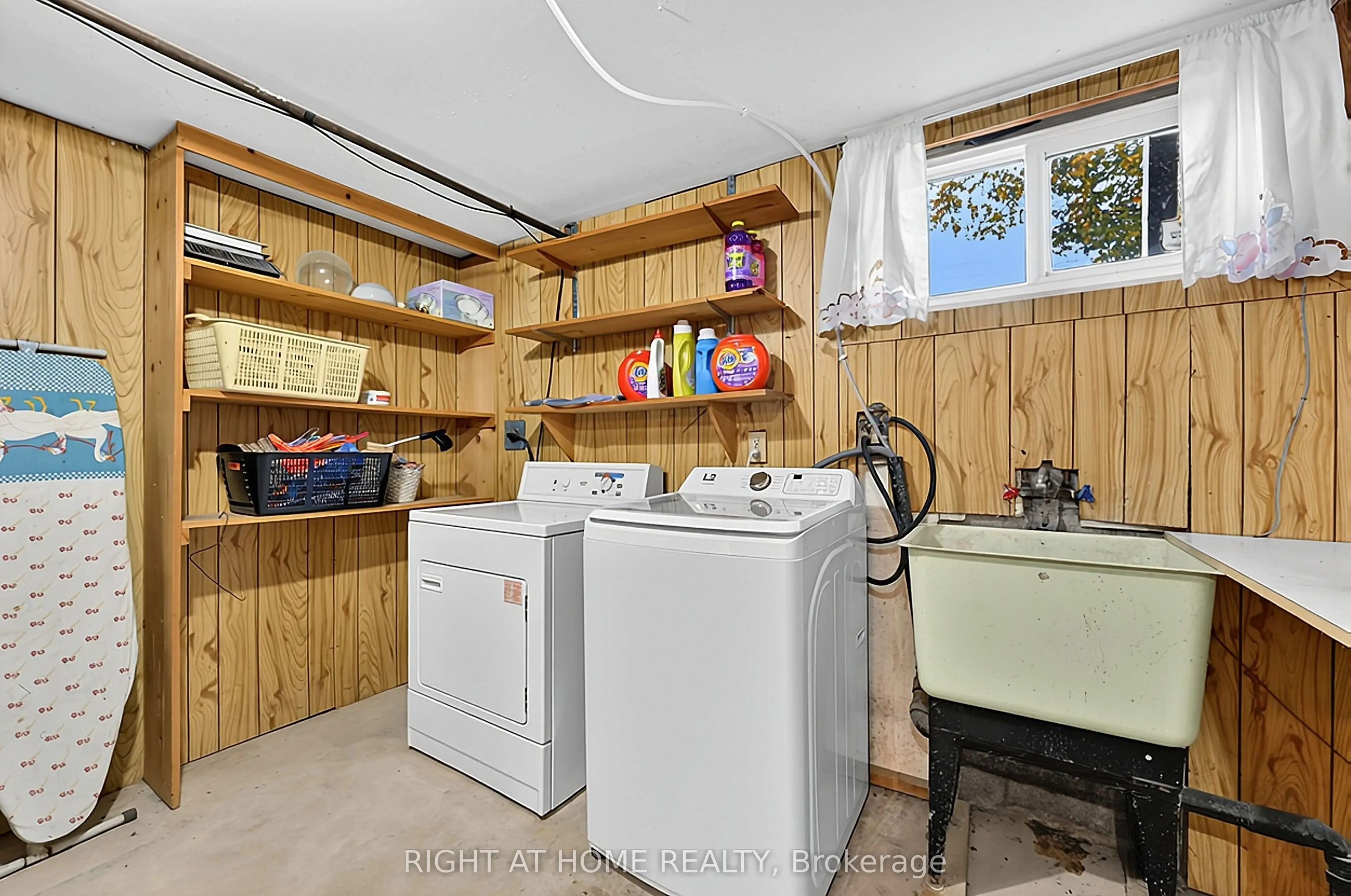 1080 County Road 42