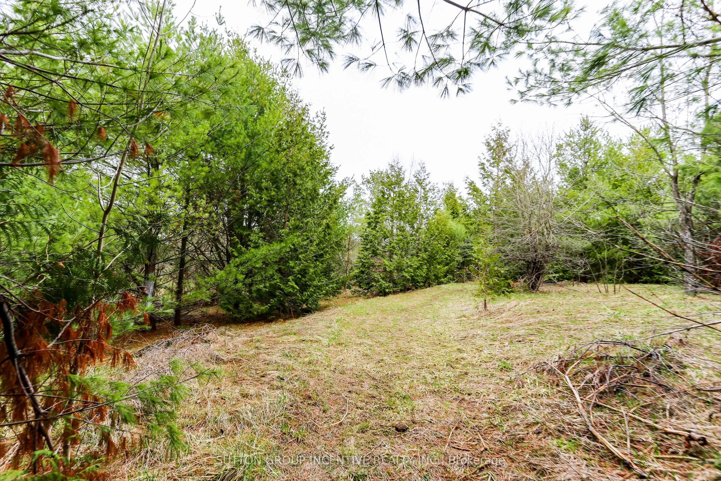 2790 Old Second Road S