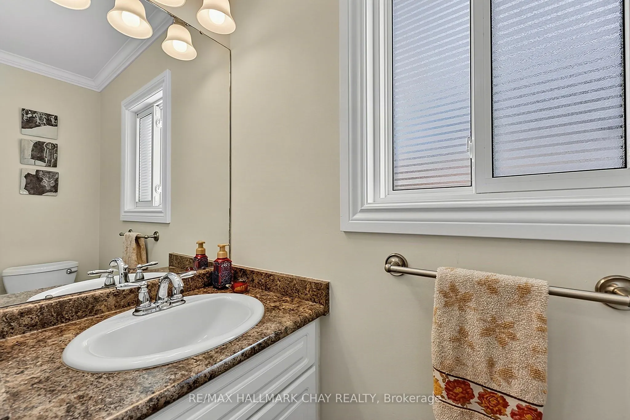 12 Grasett Crescent