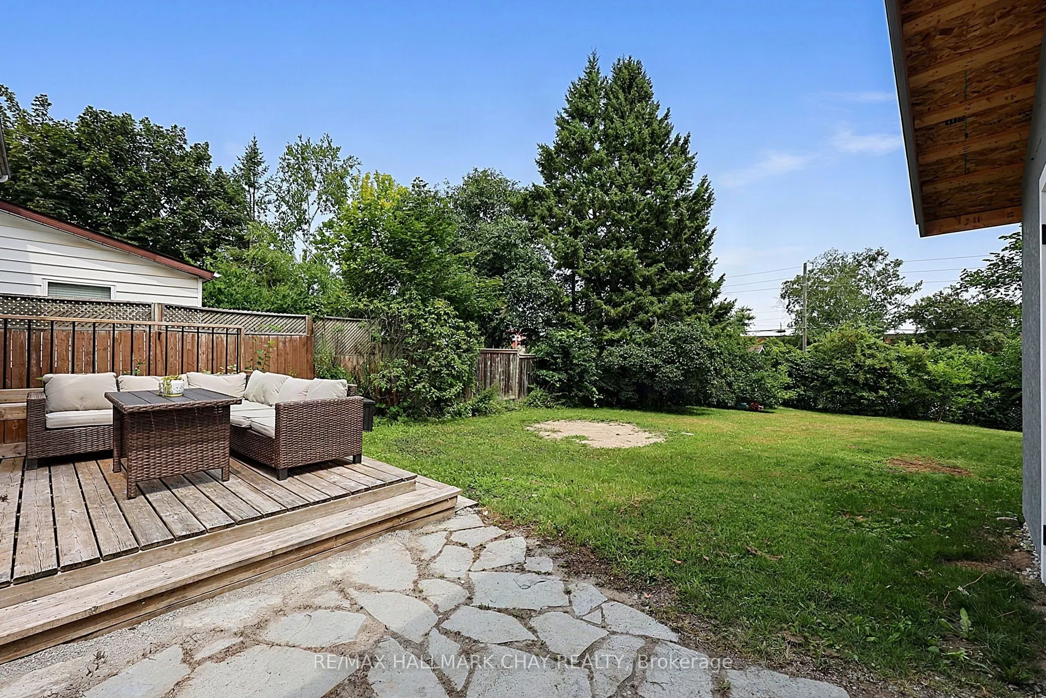 133 Daphne Crescent