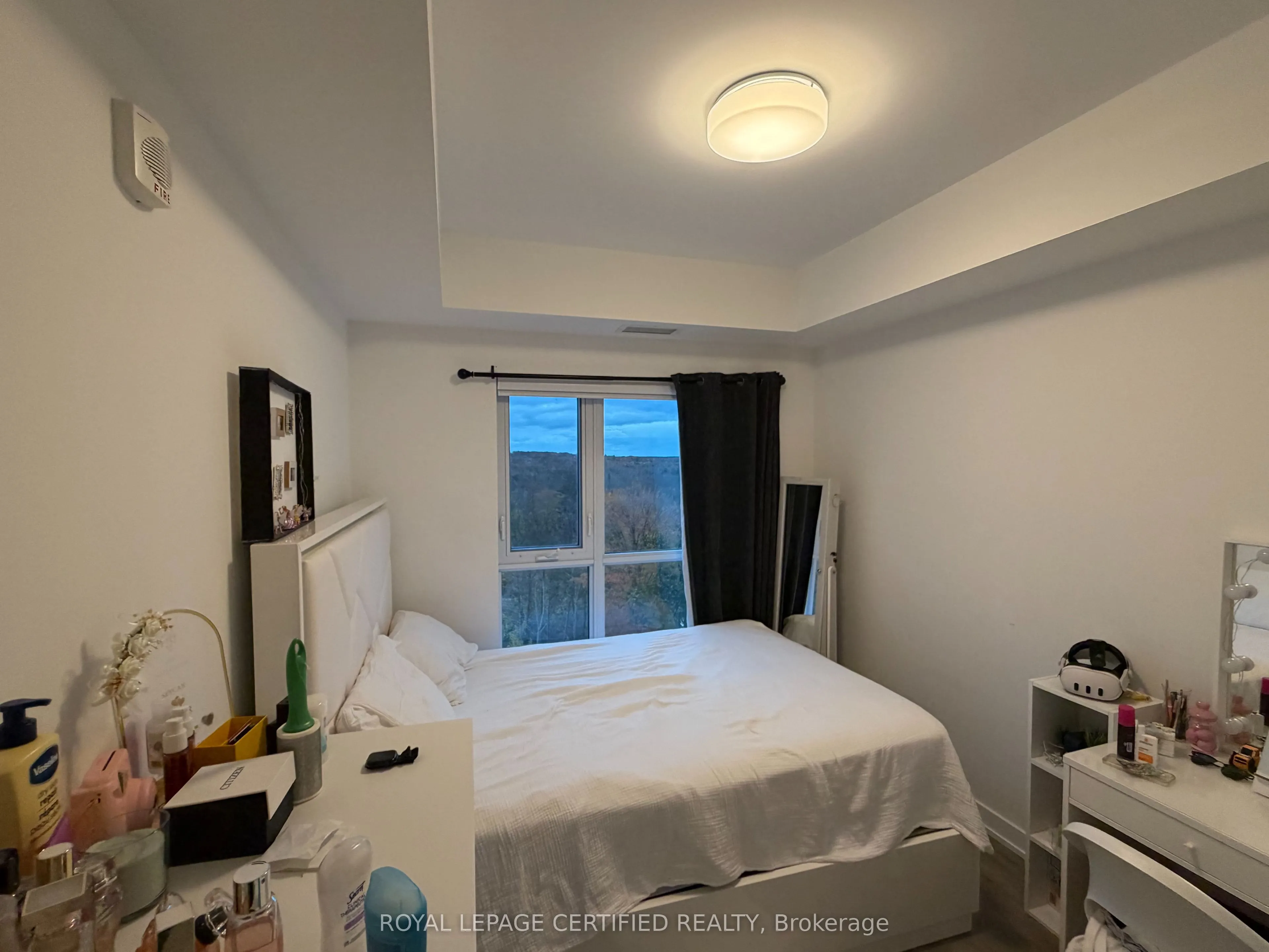 56 Lakeside Terrace #803