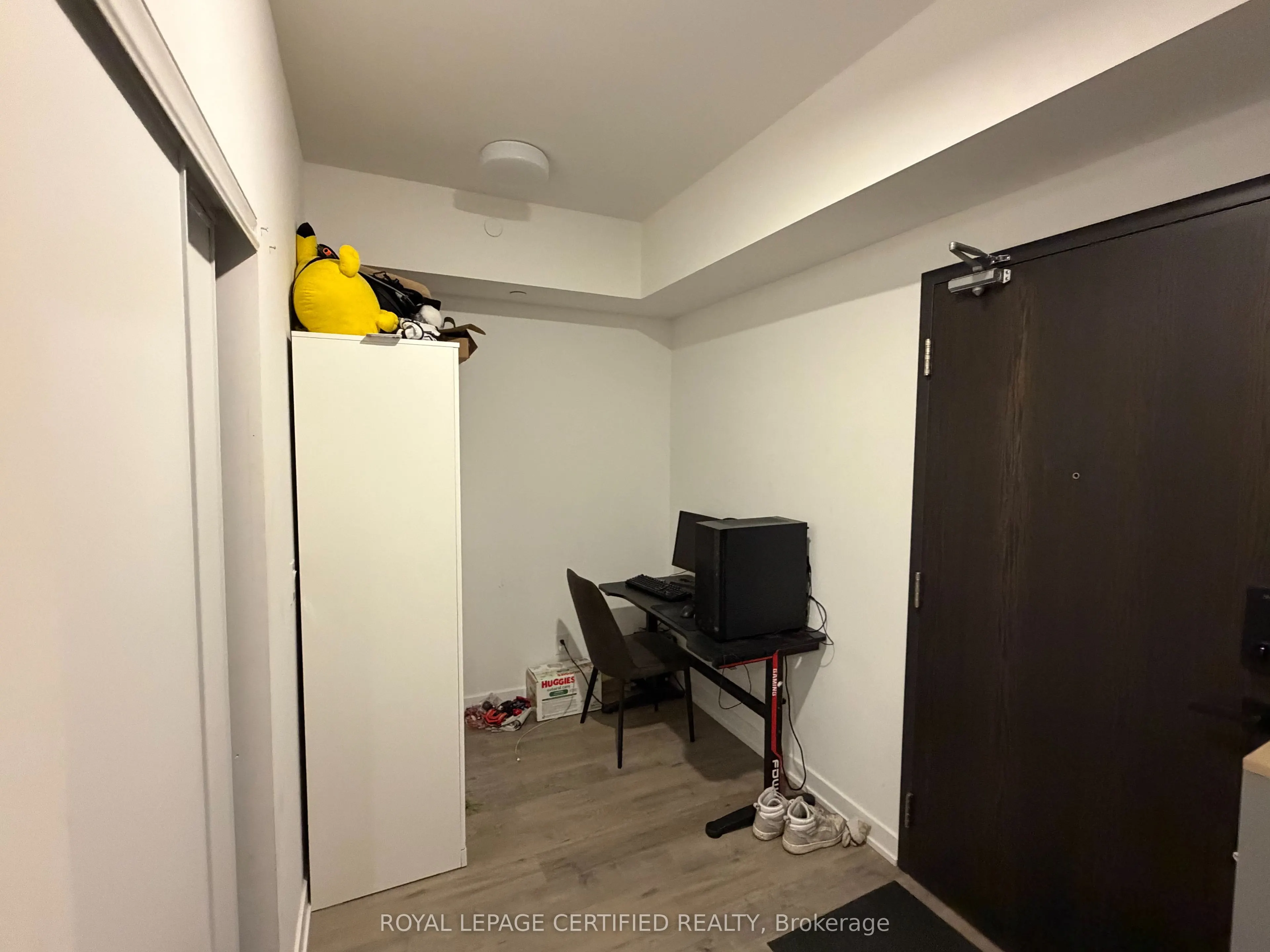 56 Lakeside Terrace #803